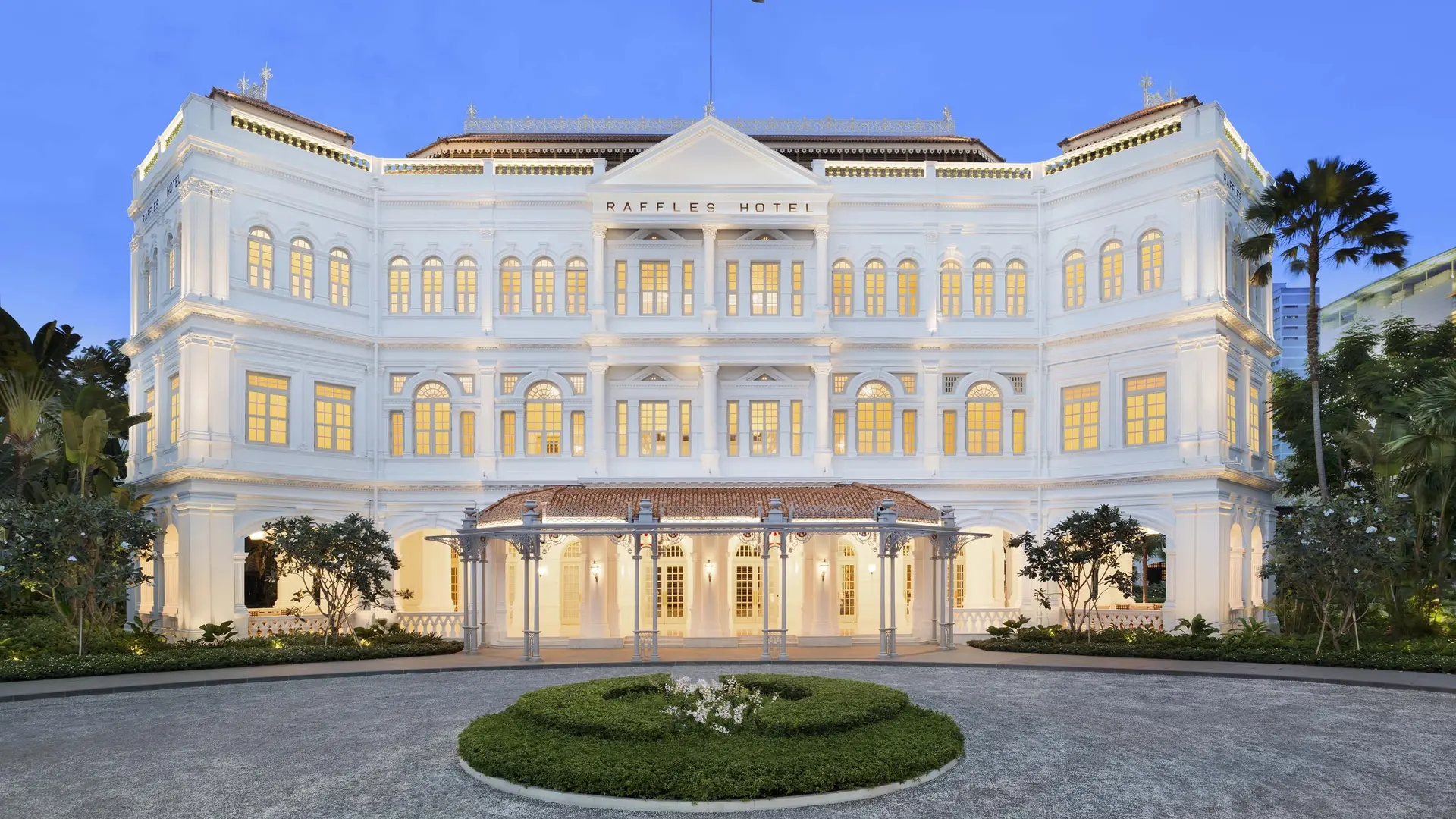 Hotel review Location' - Raffles Singapore - 0