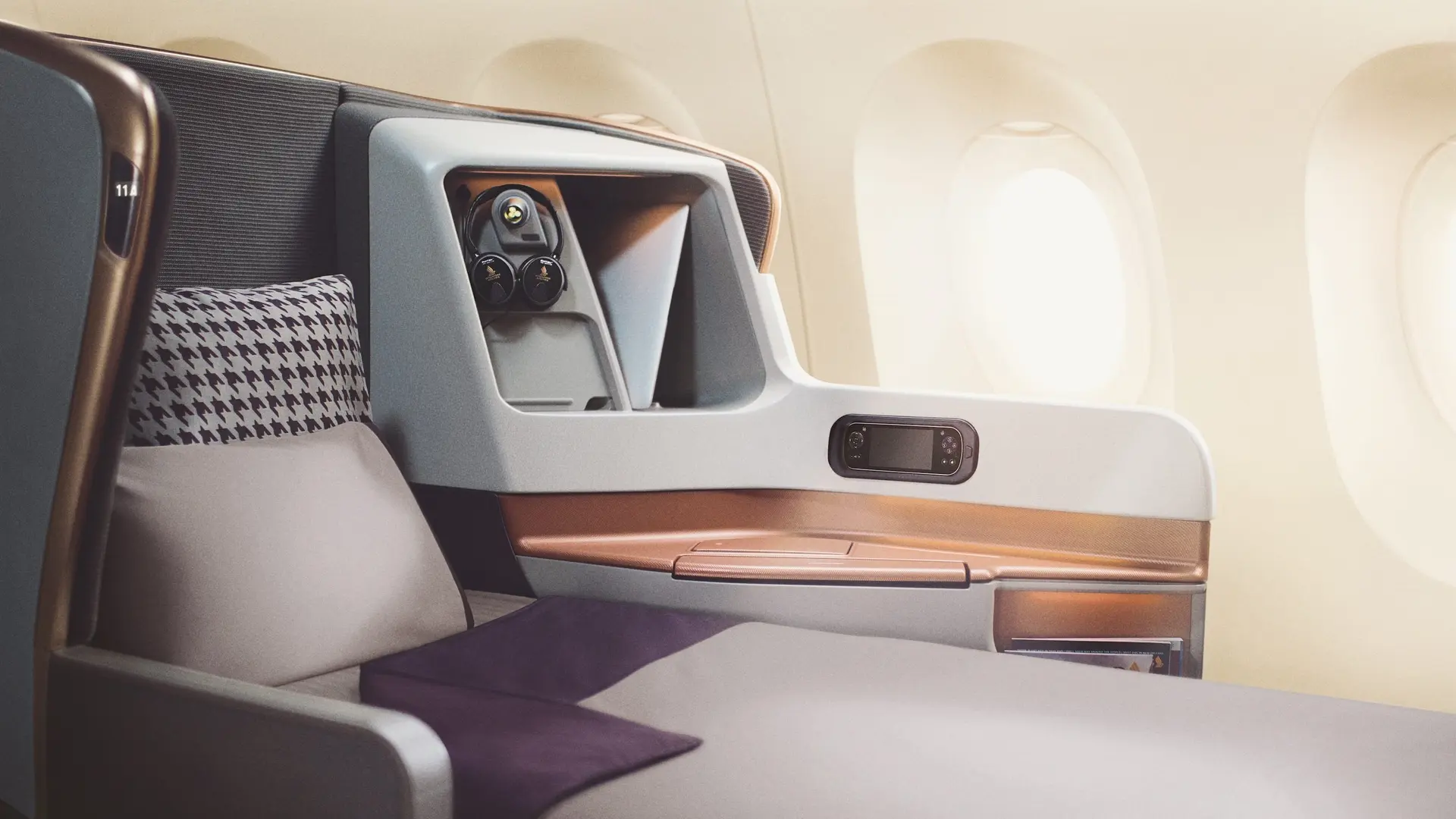Airline review Cabin & Seat - Singapore Airlines - 2