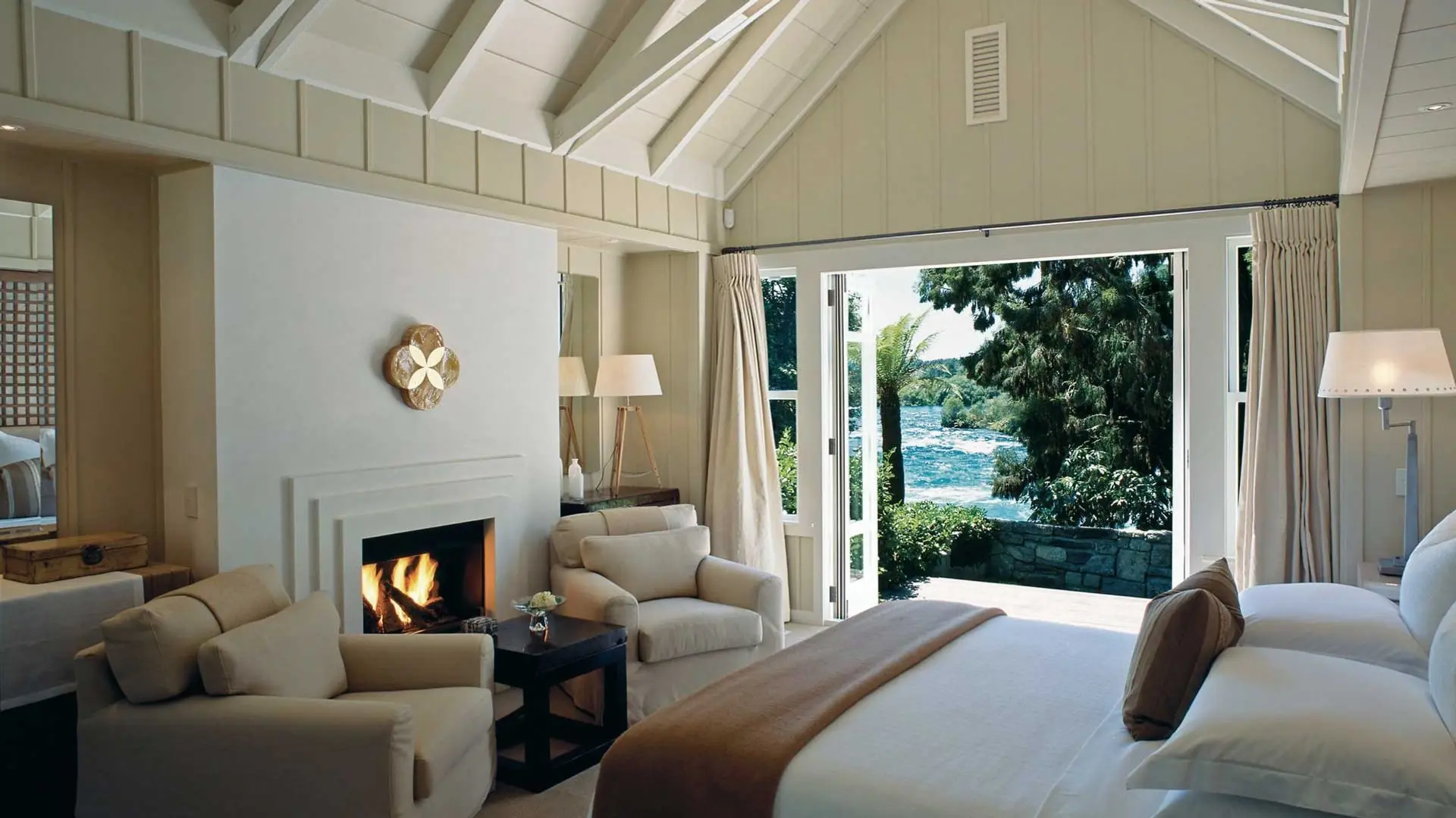 Hotel review Accommodation' - Huka Lodge - 5