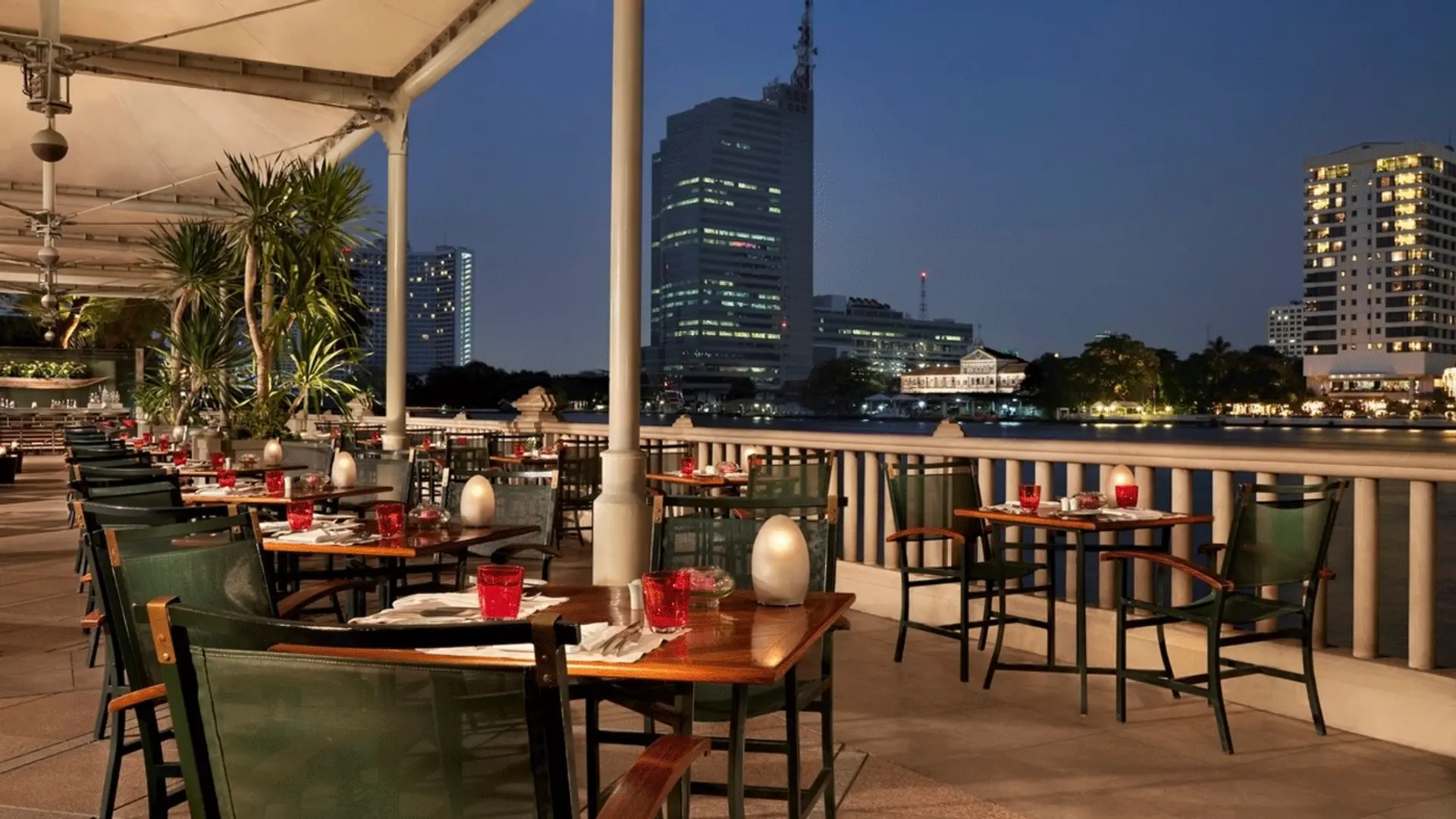 Hotel review Restaurants & Bars' - The Peninsula Bangkok - 3