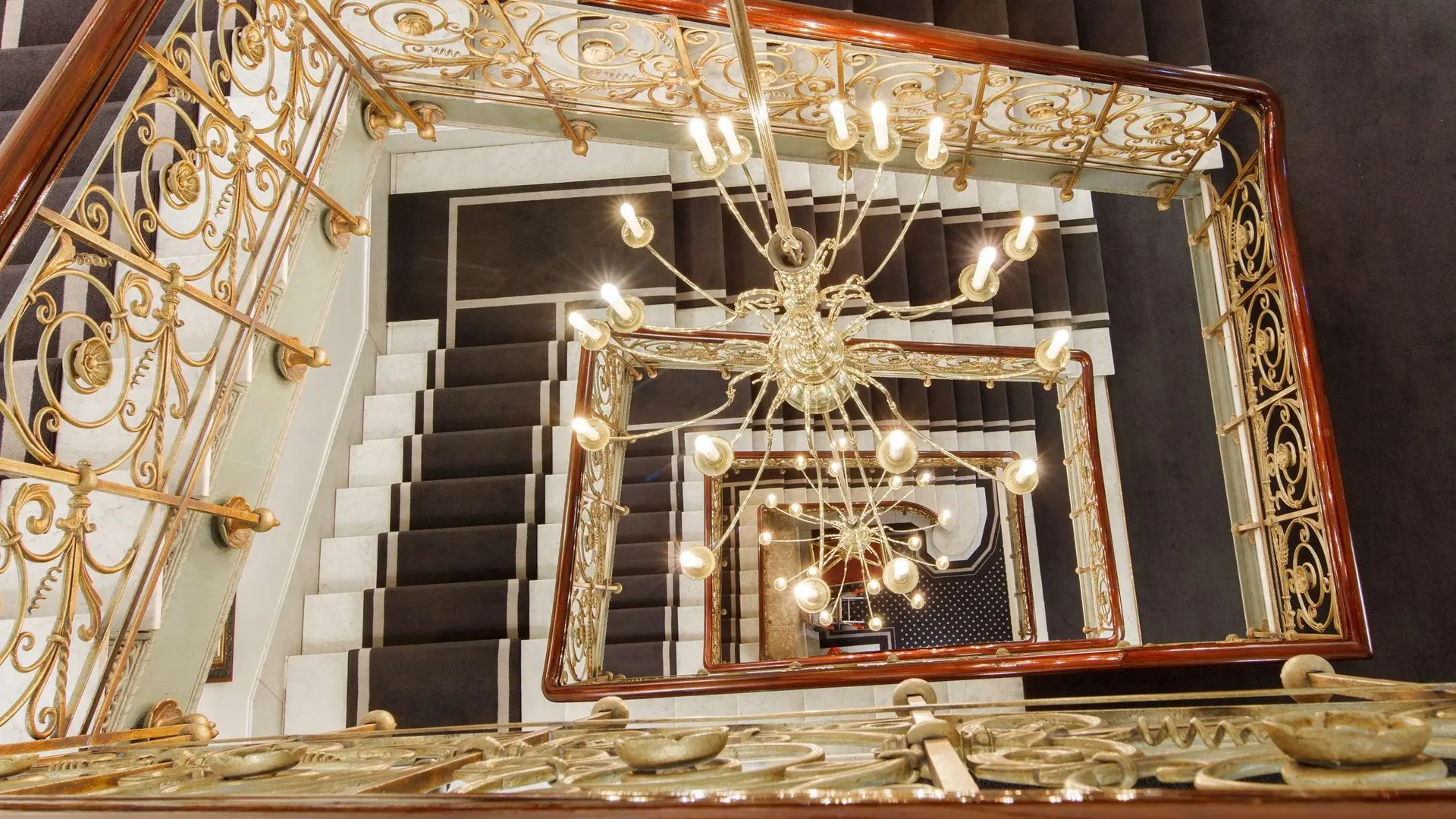 Hotel review Style' - Grand Hotel - 0