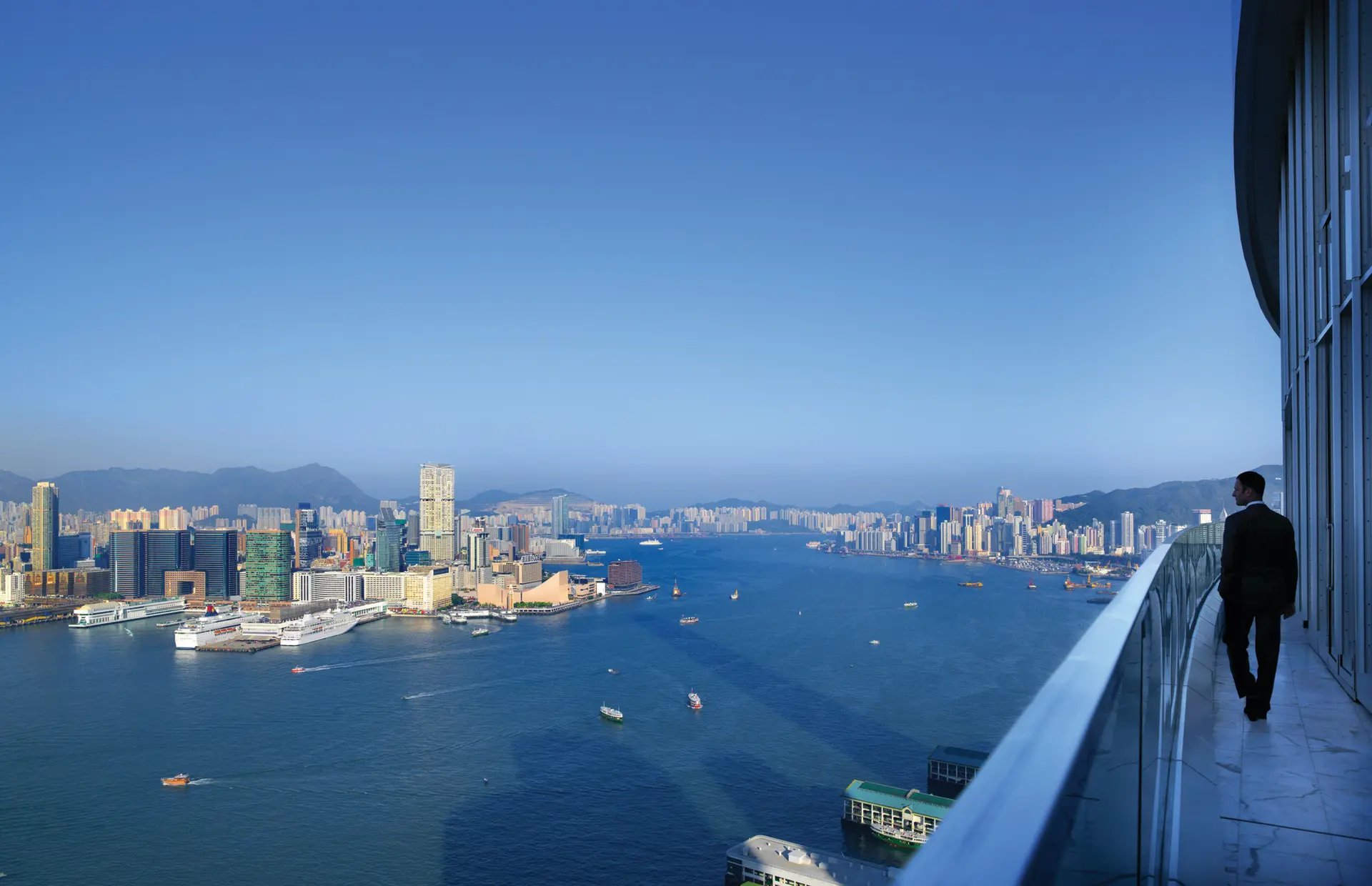 Hotel review Location' - Four Seasons Hotel Hong Kong - 4