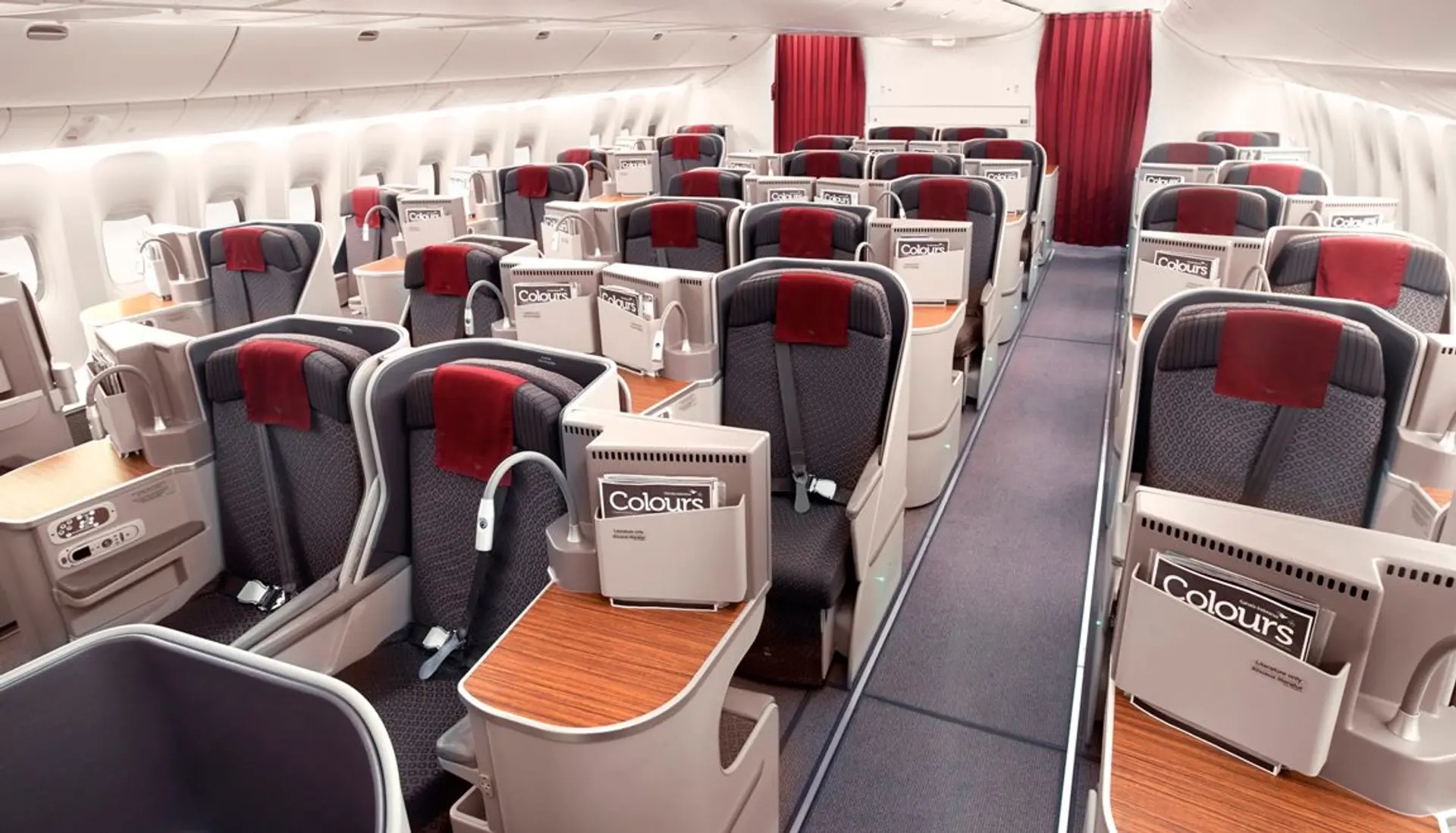 Airline review Cabin & Seat - Garuda Indonesia - 1