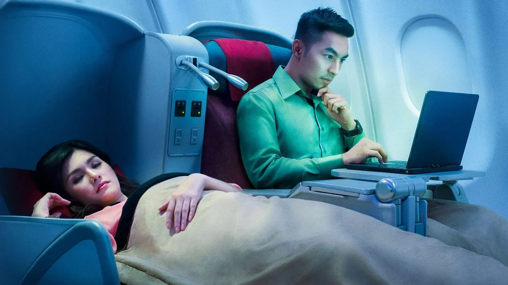 Airline review Cabin & Seat - Garuda Indonesia - 5