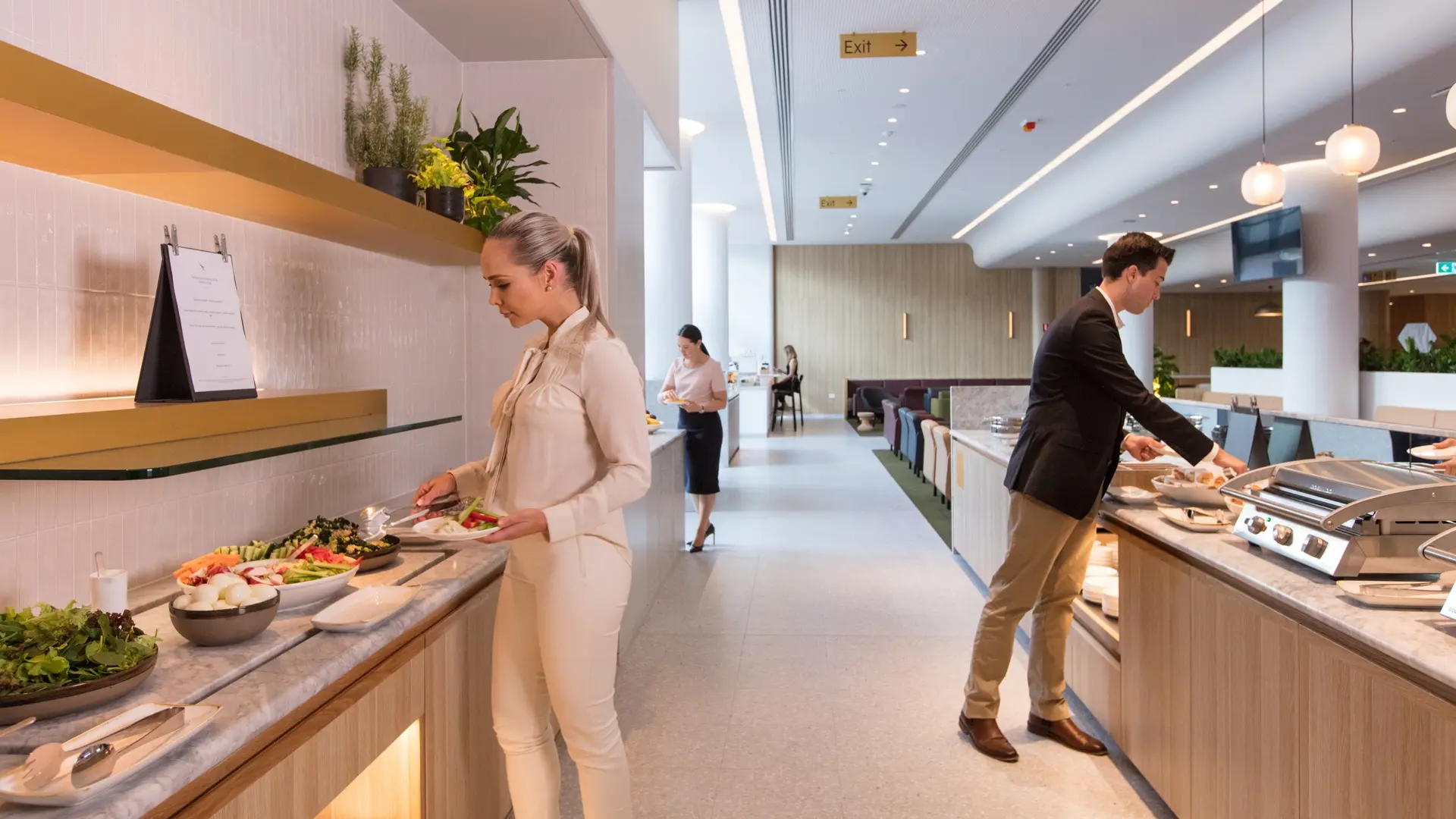 Airline review Airport experience - Qantas - 8