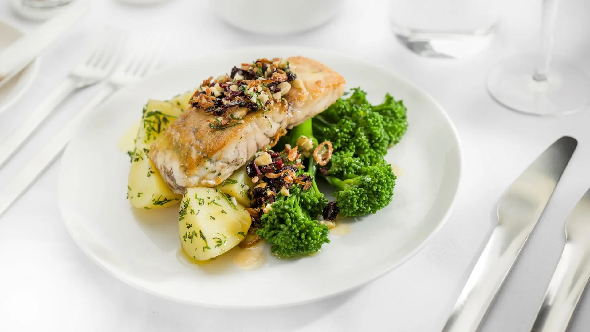 Airline review Cuisine - Qantas - 0