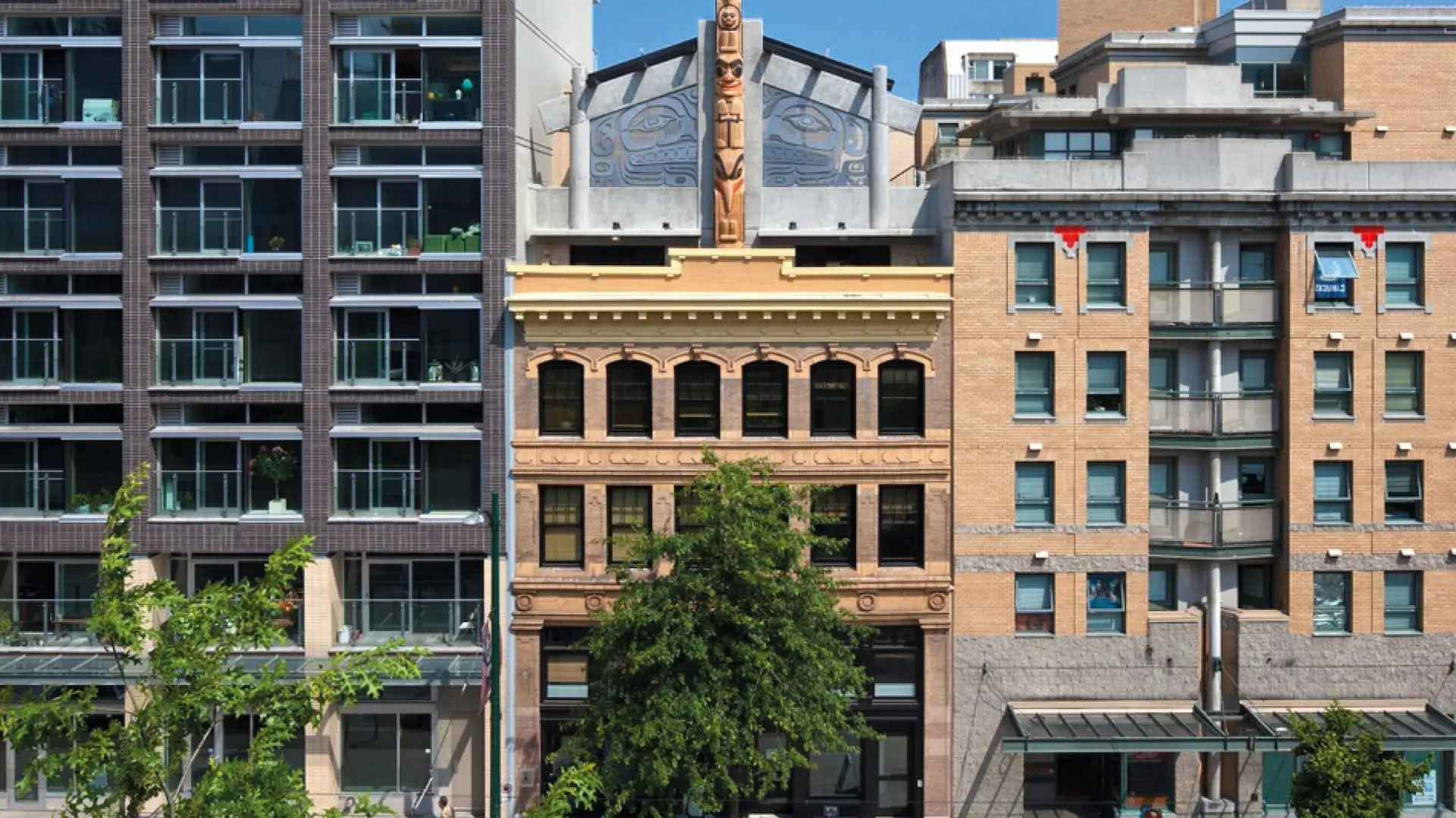 exterior of Skwachàys Lodge vancouver