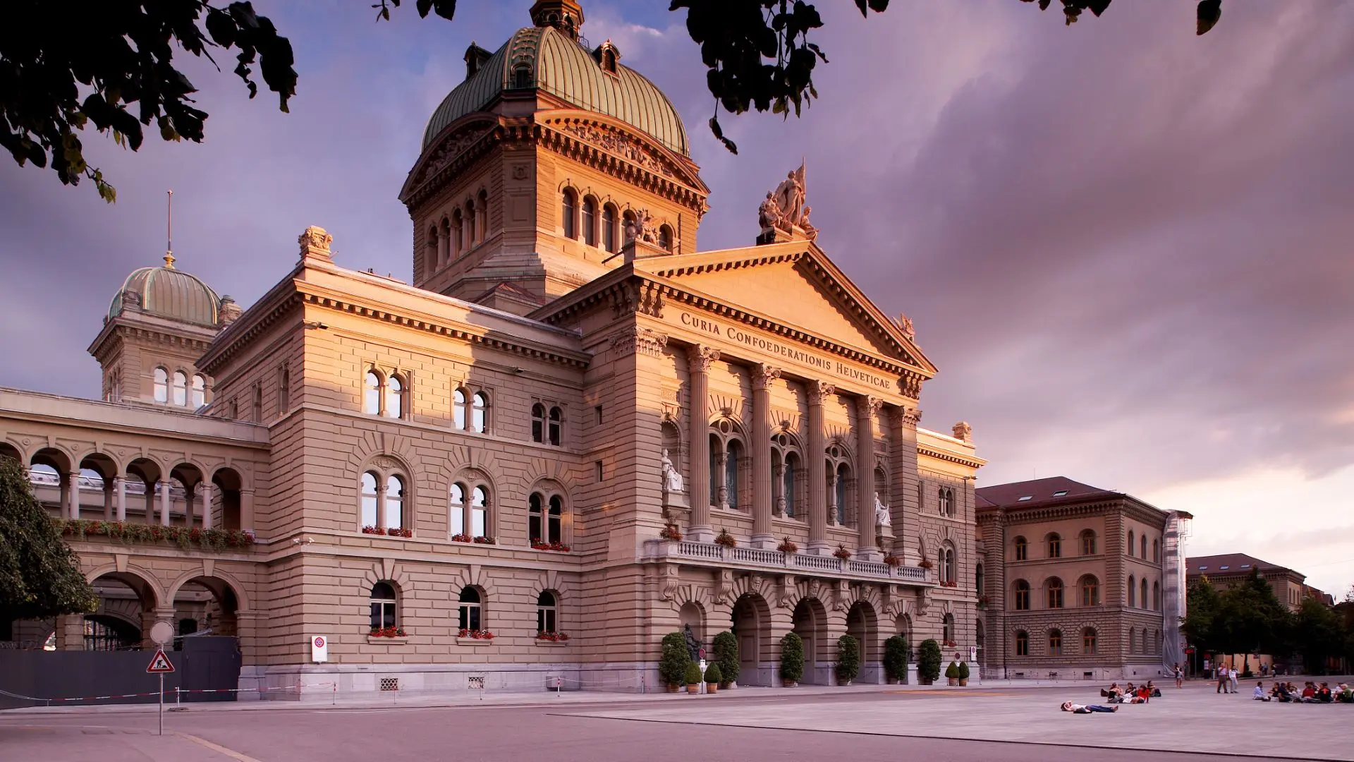 Hotel review Location' - Hotel Schweizerhof Bern & Spa - 7