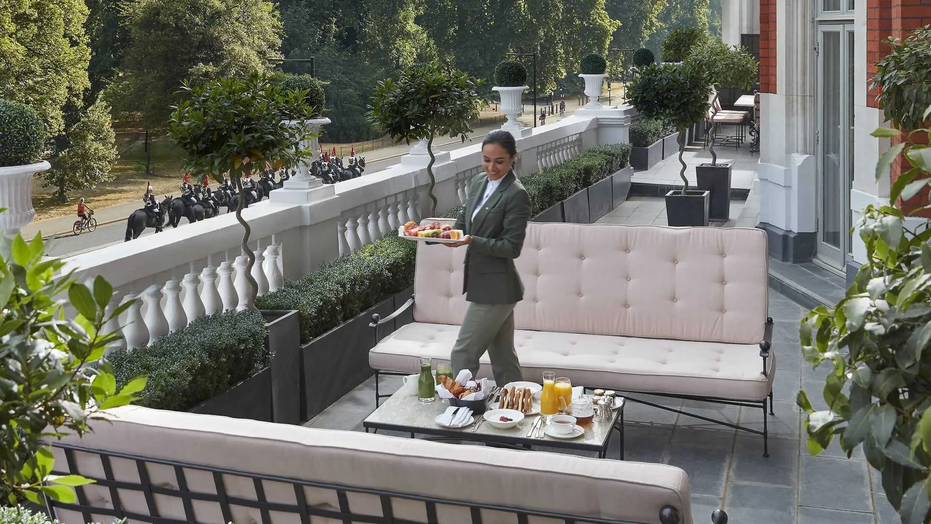 Hotel review Location' - Mandarin Oriental Hyde Park, London - 1
