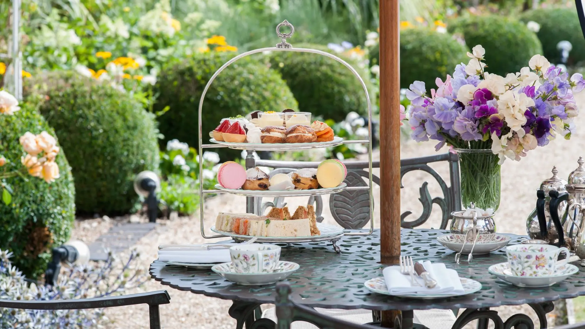 Hotel review Restaurants & Bars' - Summer Lodge Country House Hotel & Restaurant - 2