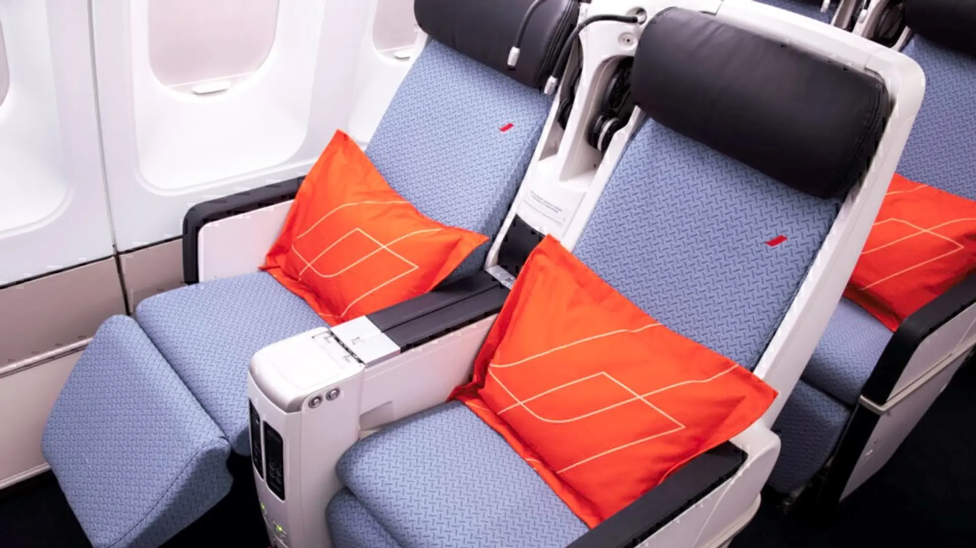 KLM Premium Comfort Seats