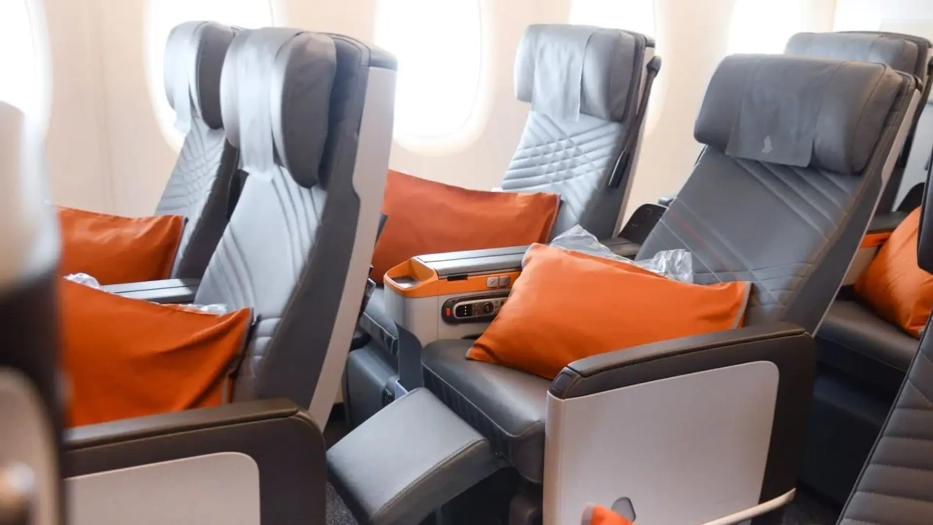 Singapore Airlines Premium Economy Seats