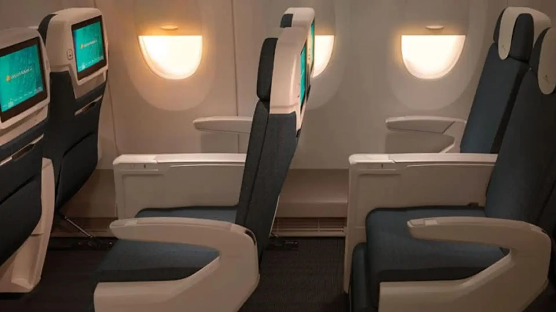 Vietnam Airlines Premium Economy Seats
