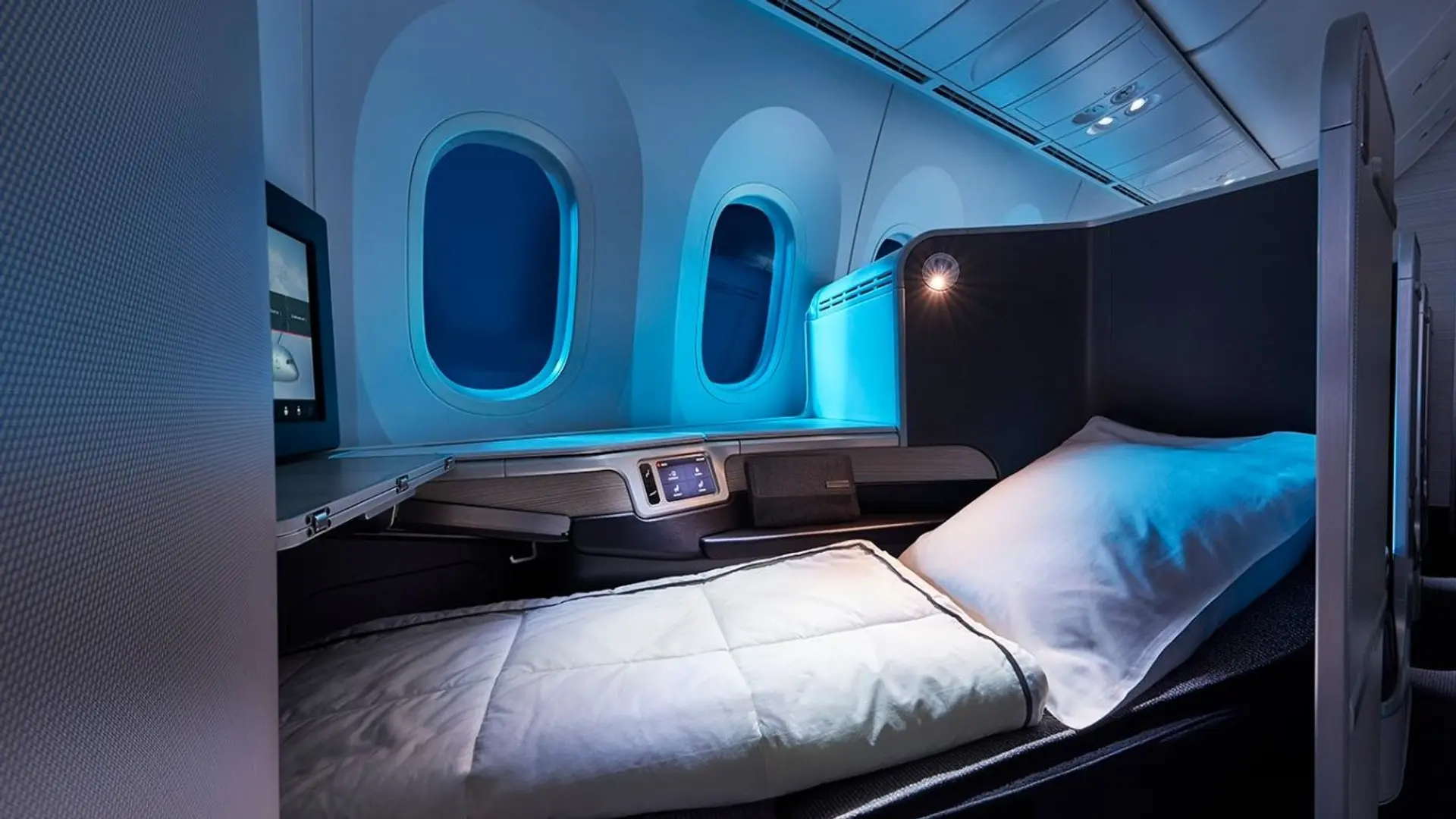 Airline review Cabin & Seat - Air Canada - 1