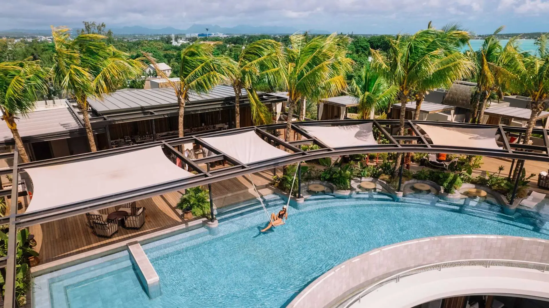 Hotel review Service & Facilities' - LUX* Grand Baie Resort & Residences - 5