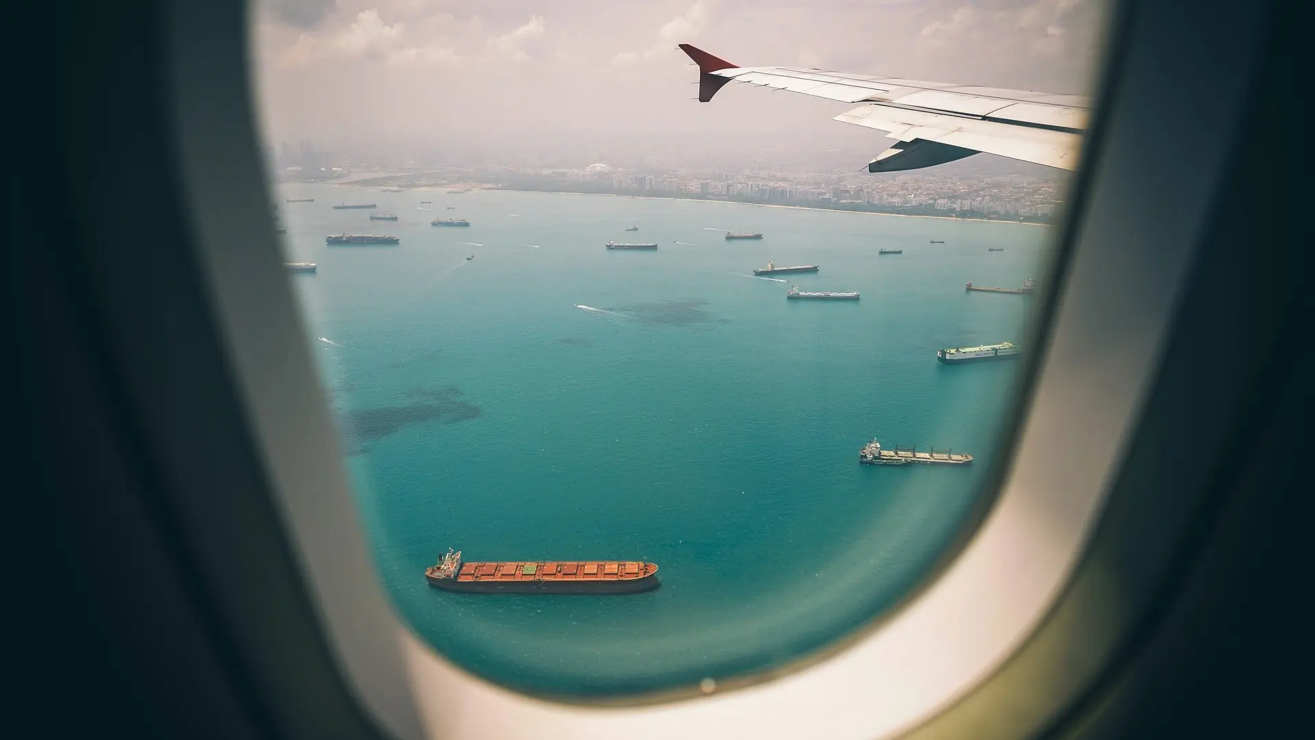 Airlines Articles - 12 Tips for Finding Cheap Business Class Tickets