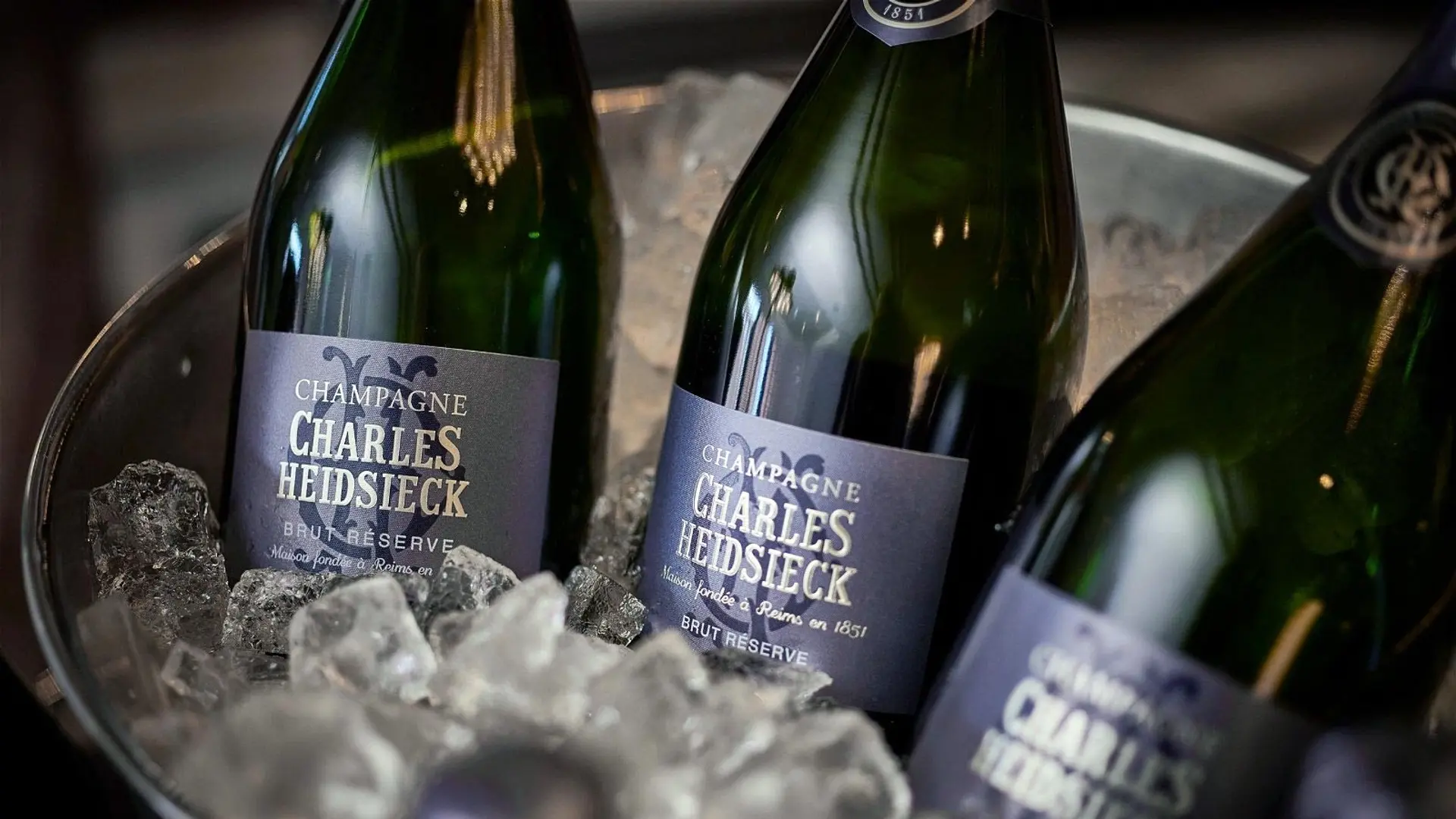 Airlines Toplists - 10 Best Business Class Champagnes & Sparkling Wines