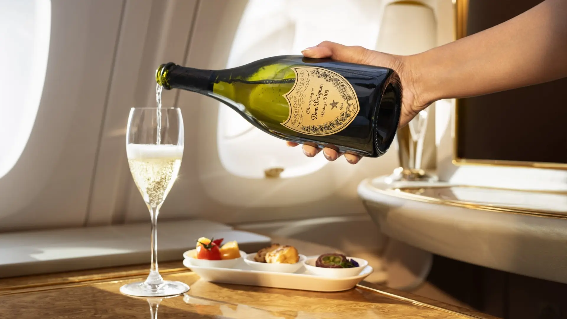 Airlines Toplists - 10 Best Business Class Champagnes & Sparkling Wines