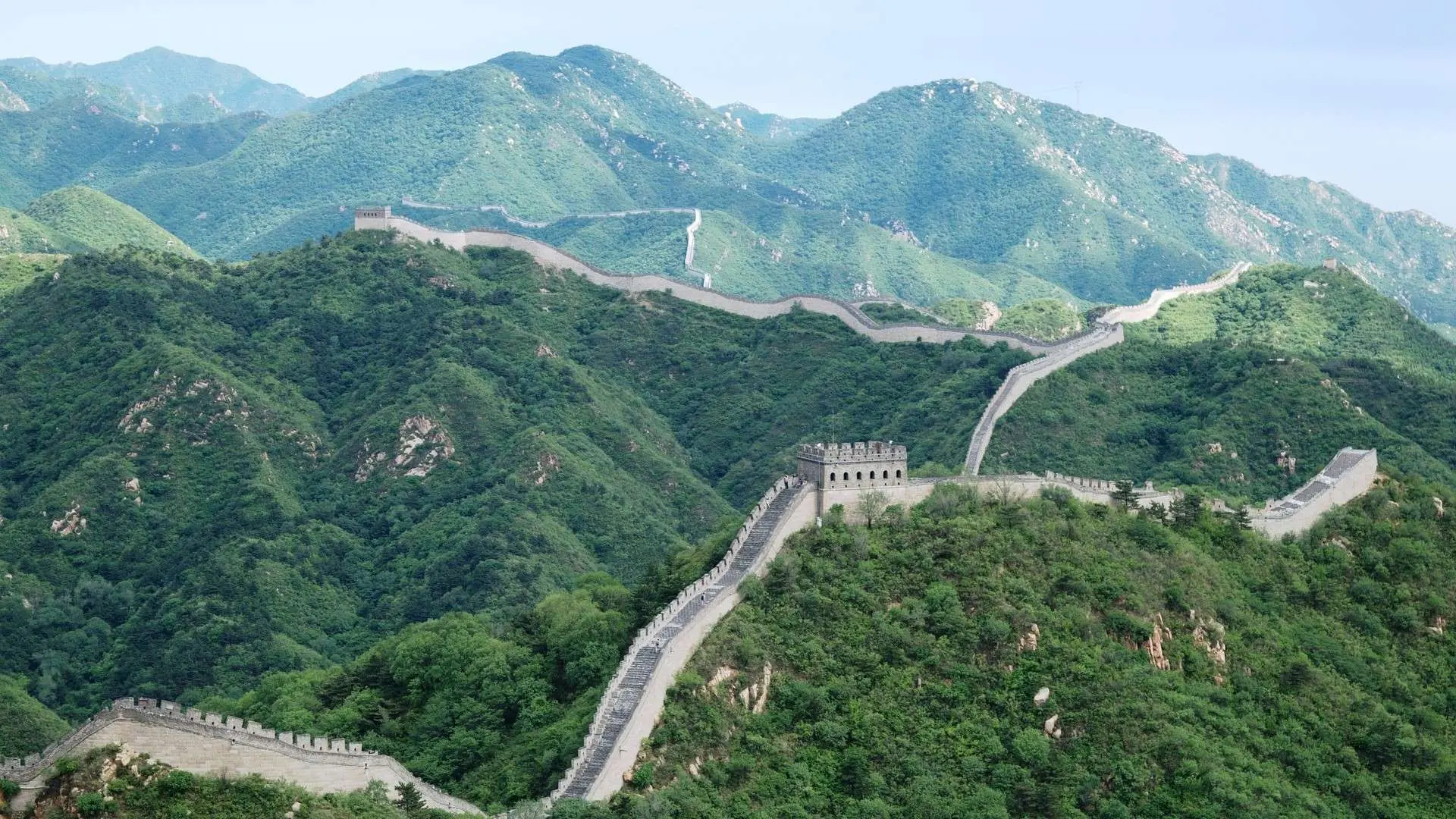 Lifestyle Toplists - 17 Bucket List Destinations - Wonders of the World!