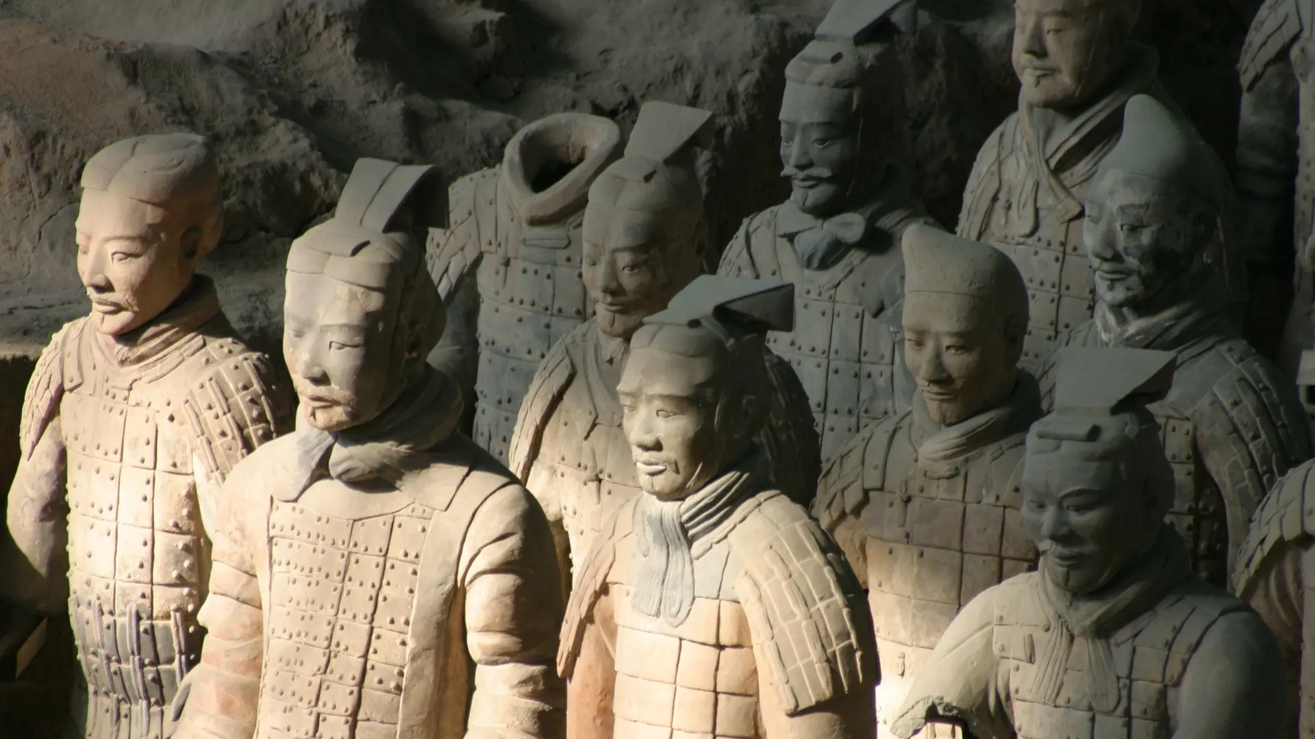 Lifestyle Toplists - 17 Bucket List Destinations - Wonders of the World!