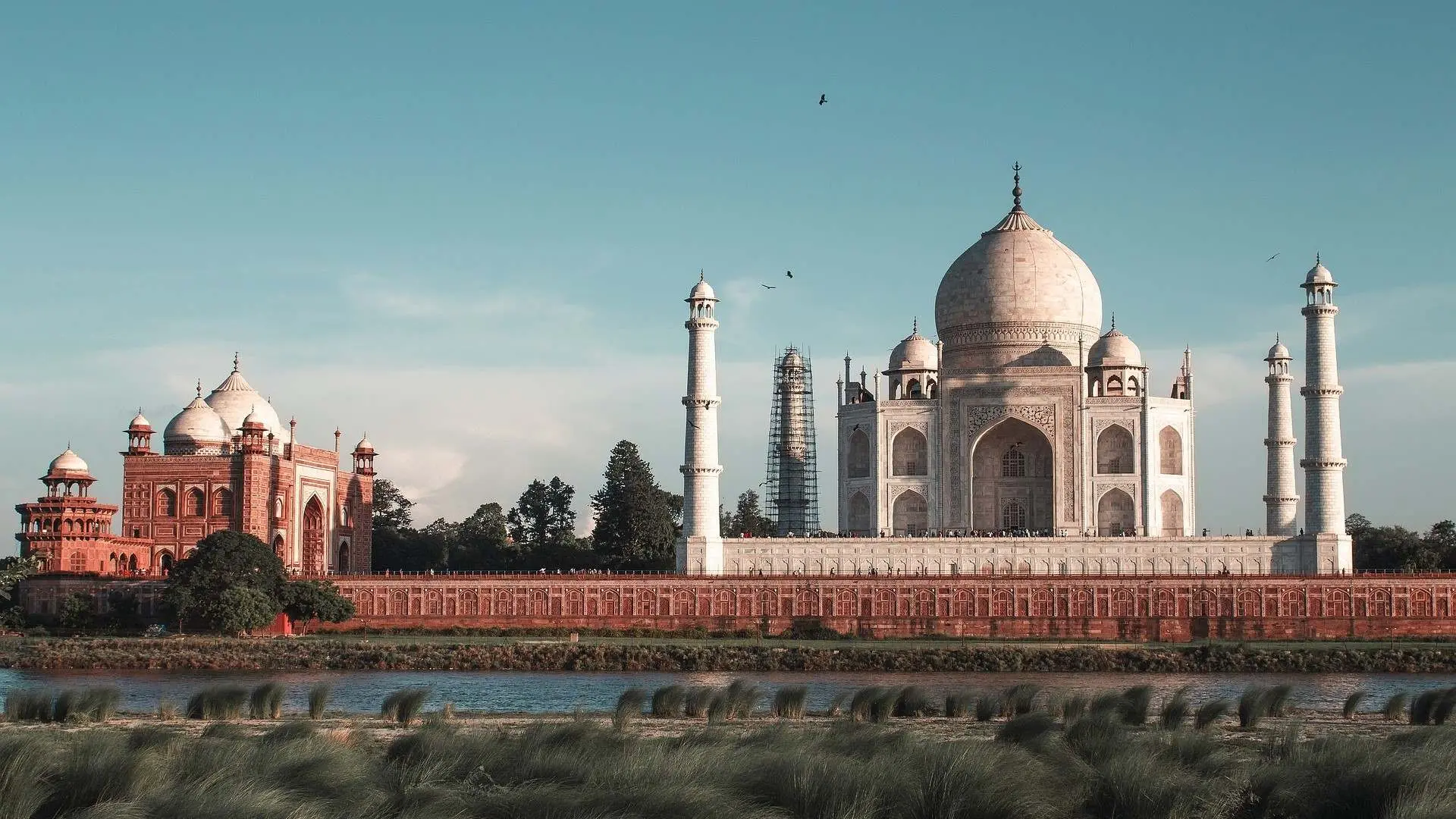 Lifestyle Toplists - 17 Bucket List Destinations - Wonders of the World!