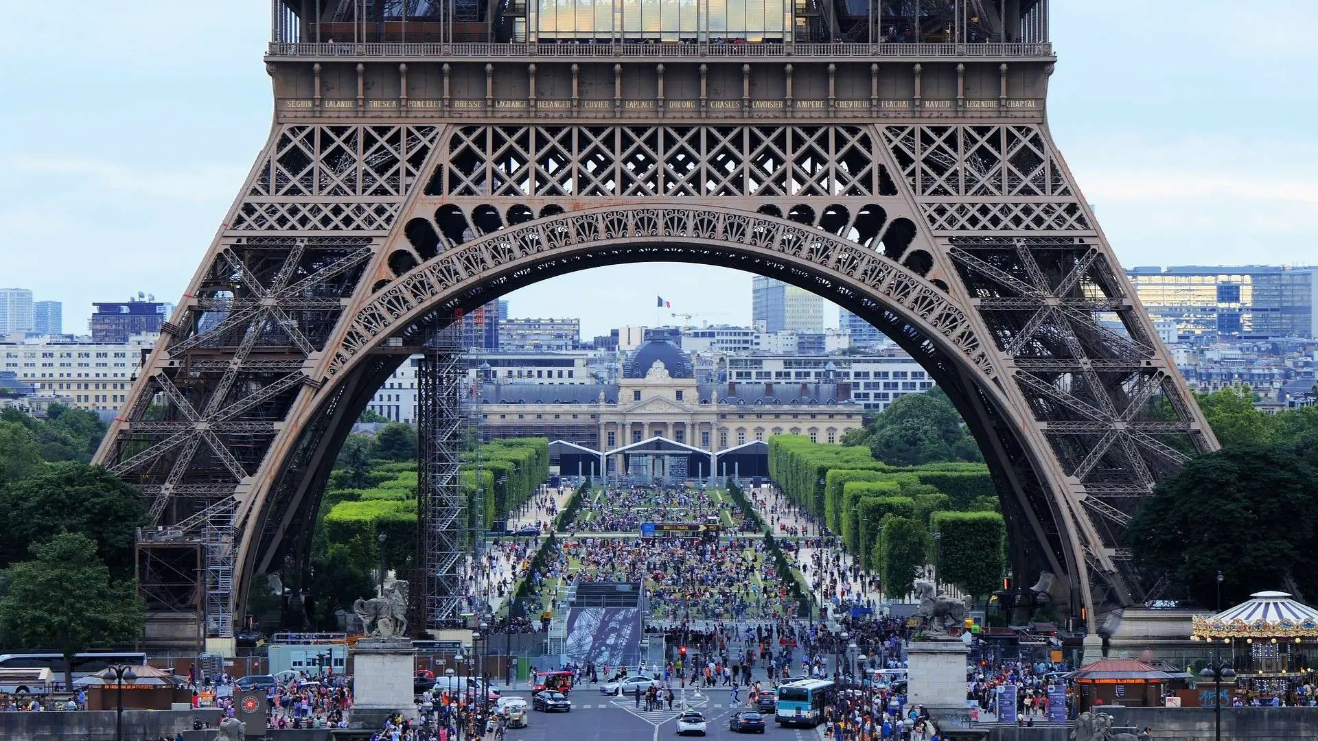 Lifestyle Toplists - 17 Bucket List Destinations - Wonders of the World!
