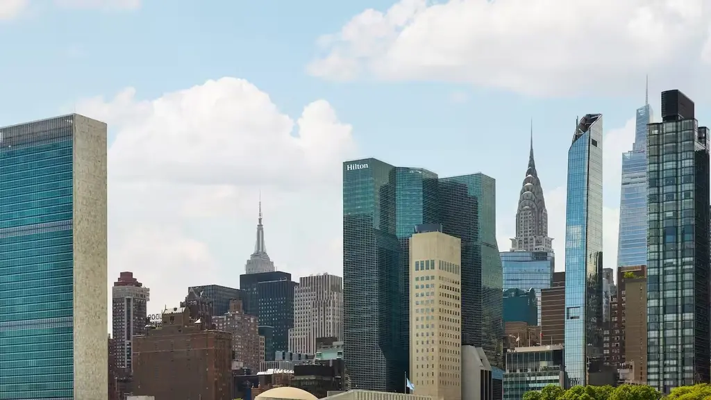 12 Best Hilton Hotels & Resorts in New York City 2024 - BusinessClass.com