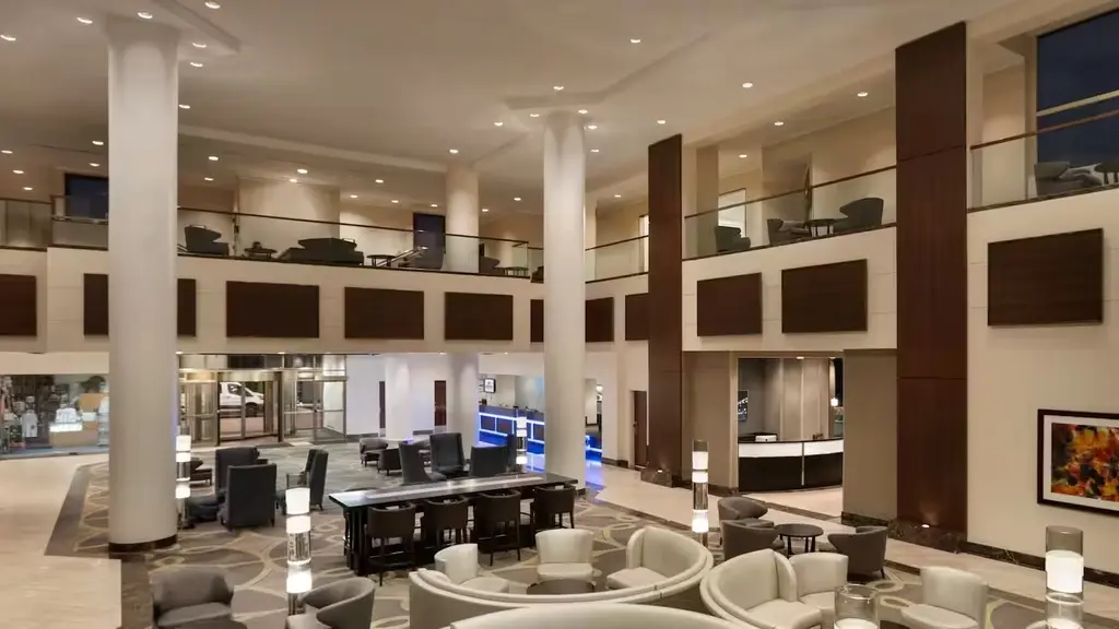12 Best Hilton Hotels & Resorts in New York City 2024 - BusinessClass.com