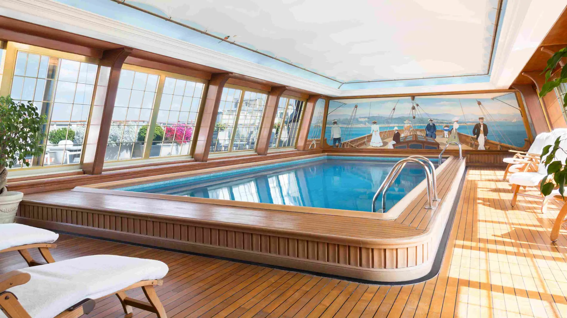 Hotel review Service & Facilities' - Le Bristol Paris - 0