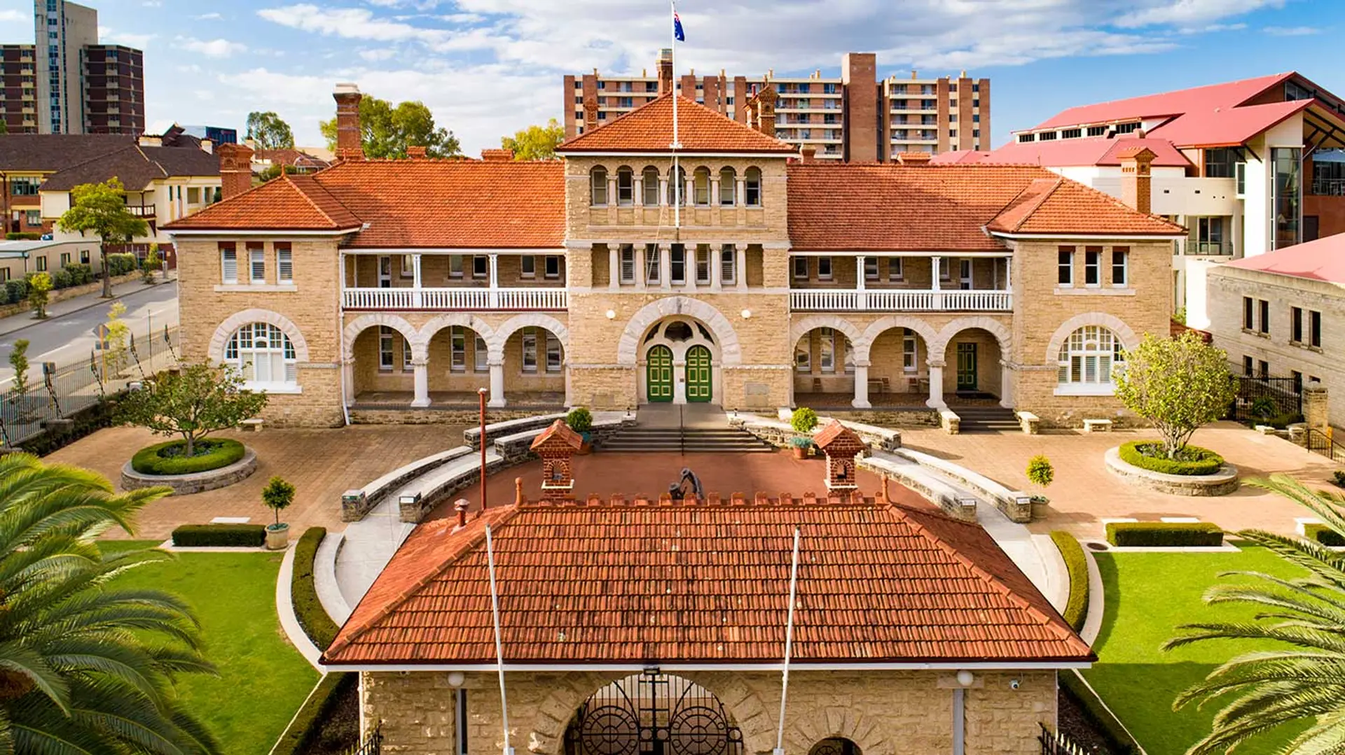Destinations Toplists - Top 10 Things to Do in Perth in 2025