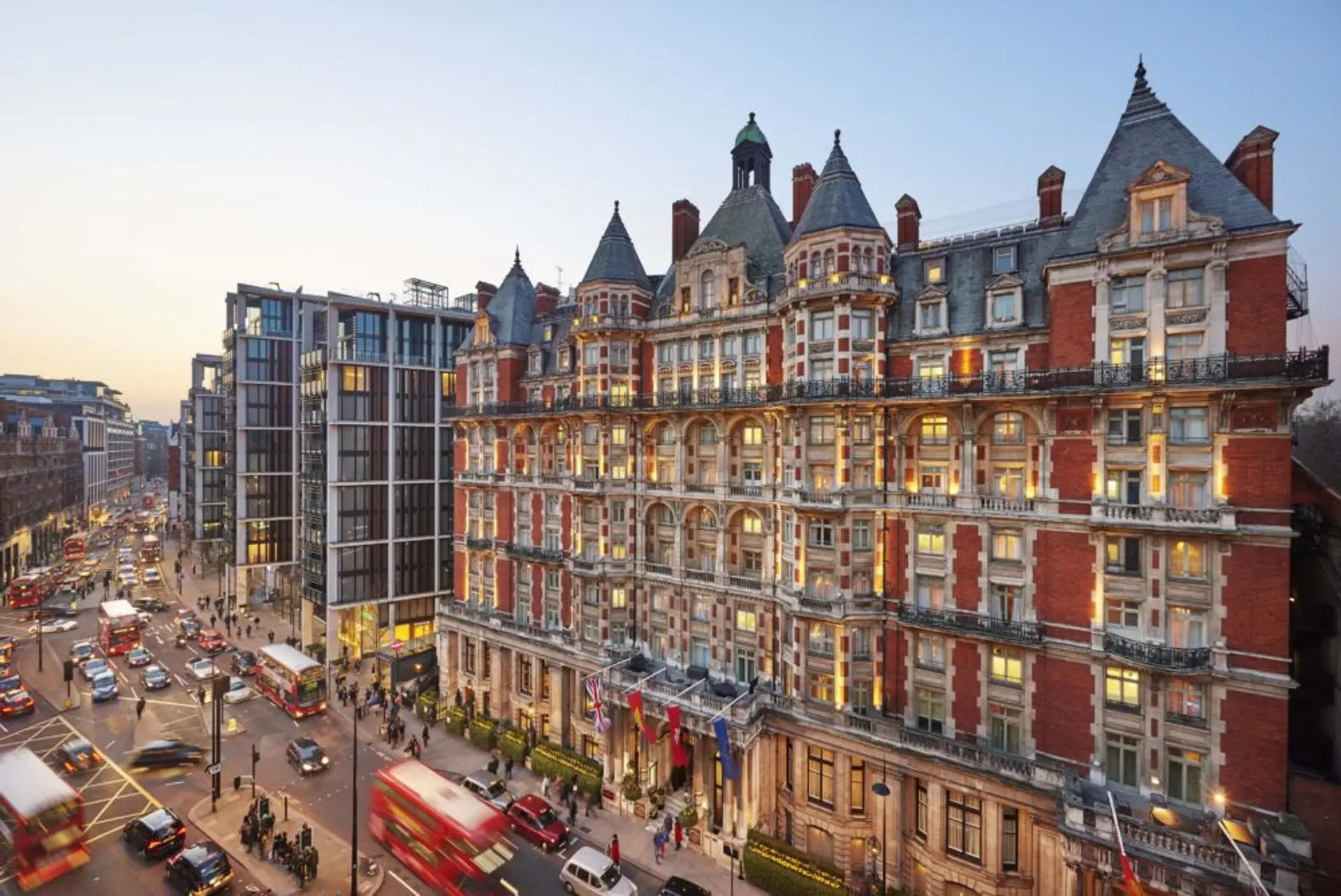 london-2015-hotel-exterior-1000x668.jpg
