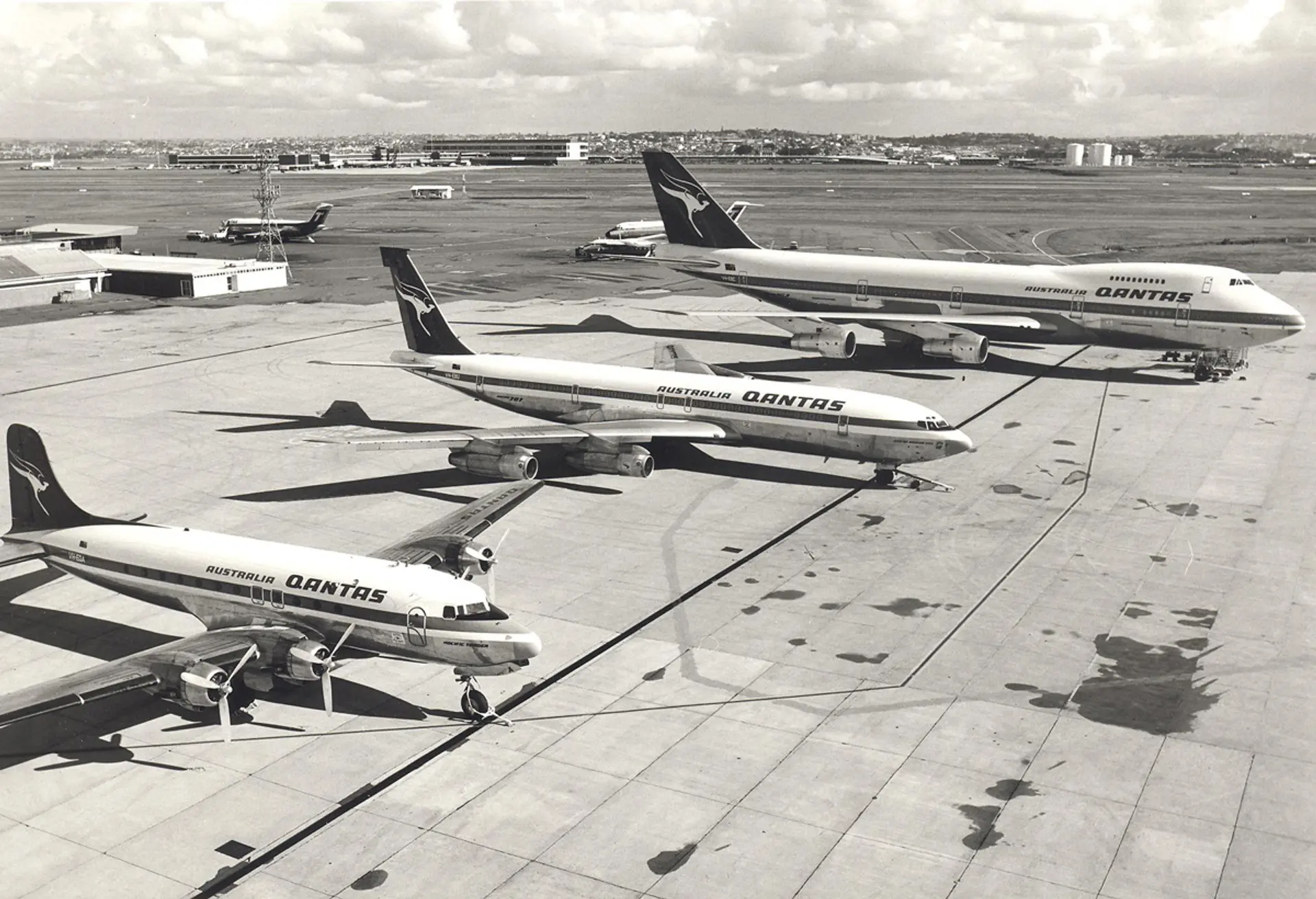 Qantas-began-flying-B747-200-Jumbo-Jets-in-1971...jpg