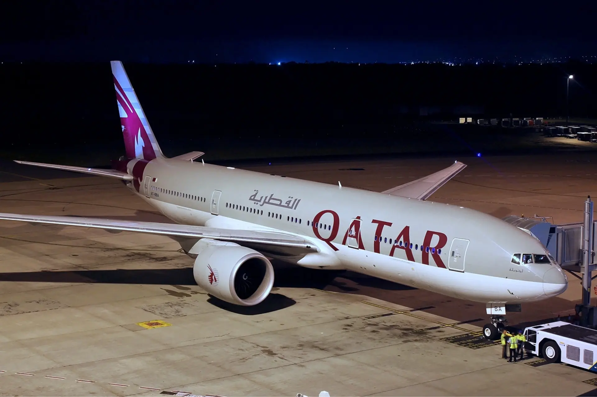 Qatar_Airways_Boeing_777-200LR_.jpg