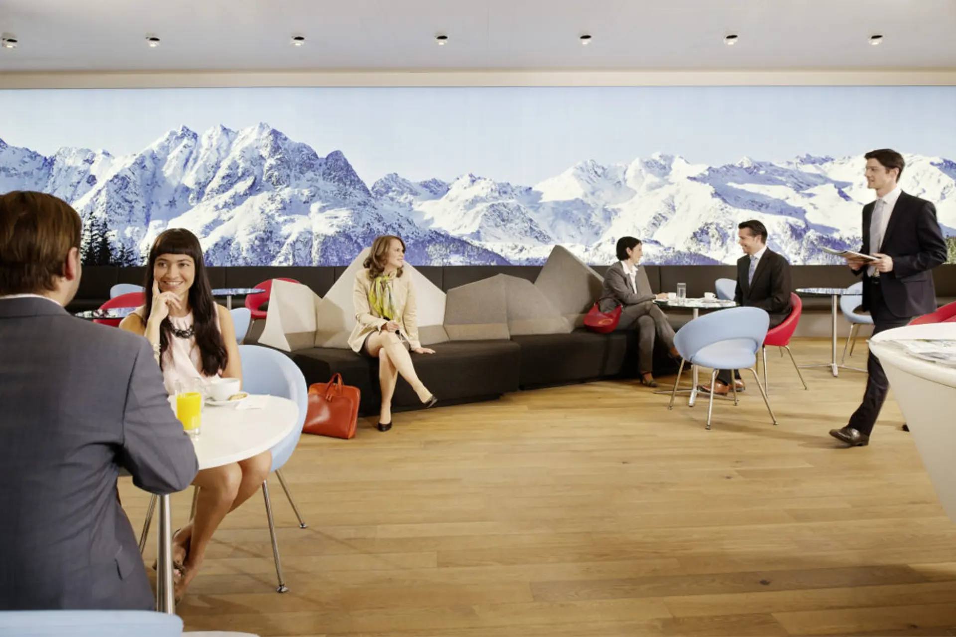 austrian-vienna-lounge-2.jpg