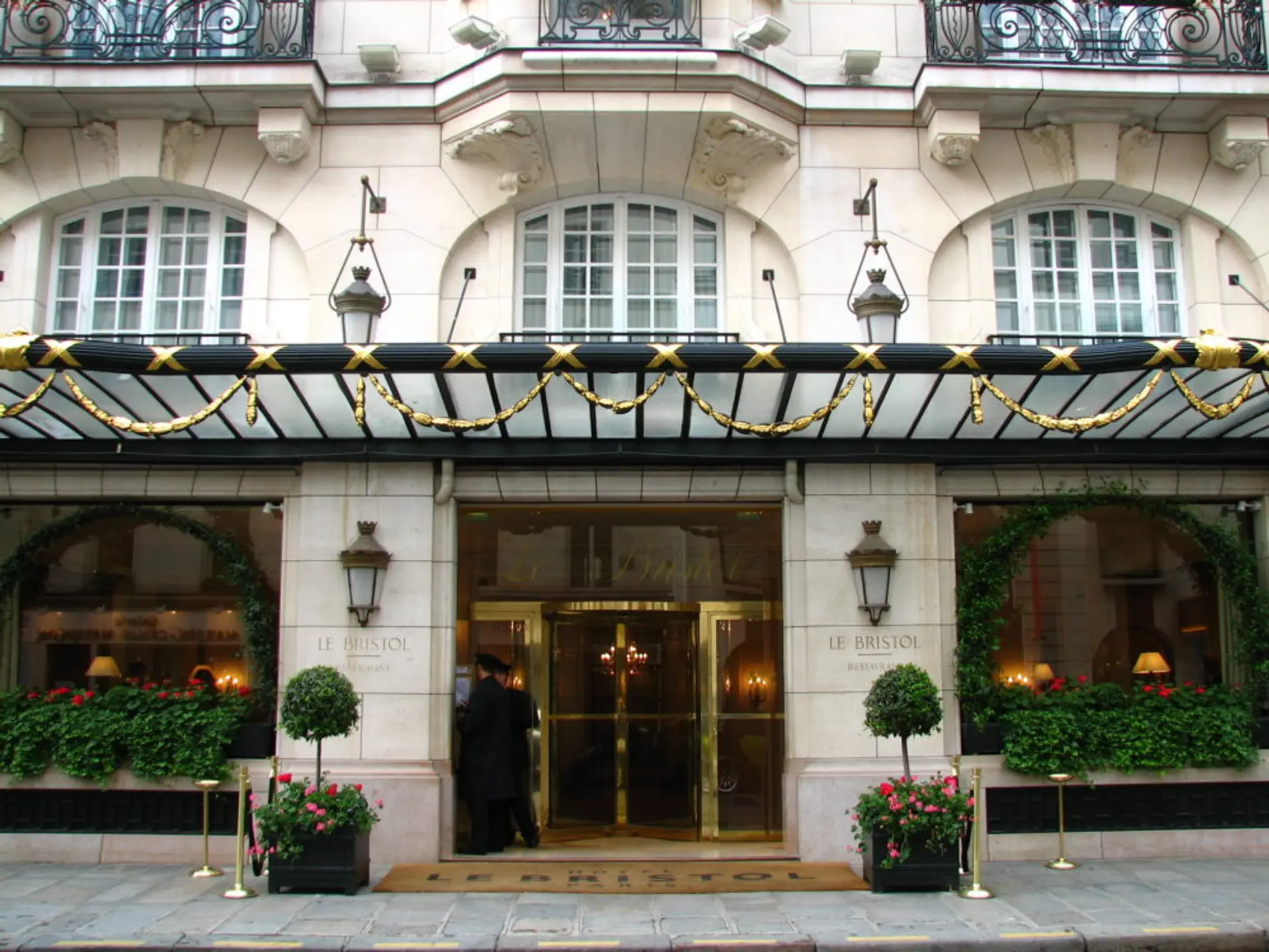 Hotels Toplists - 5-Star Hotels You’ll Recognise From Famous Films