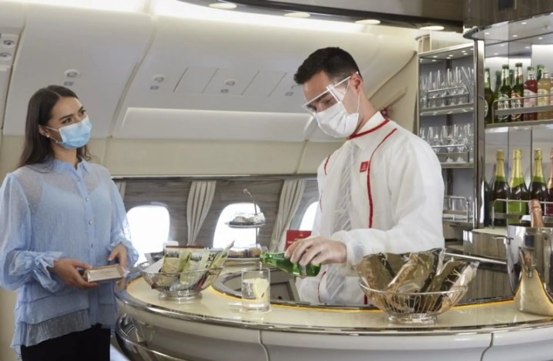 Airlines News - Emirates is resuming its iconic lounge and shower spa onboard the A380