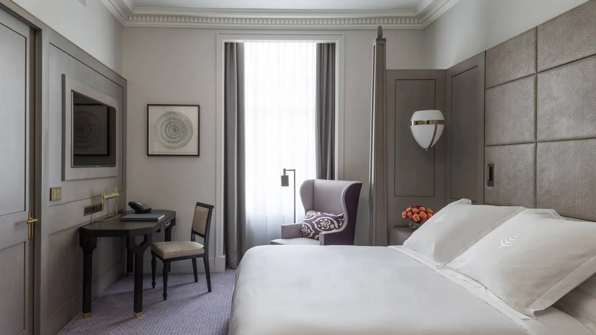 Hotel review Accommodation' - Four Seasons Hotel London at Ten Trinity Square - 1