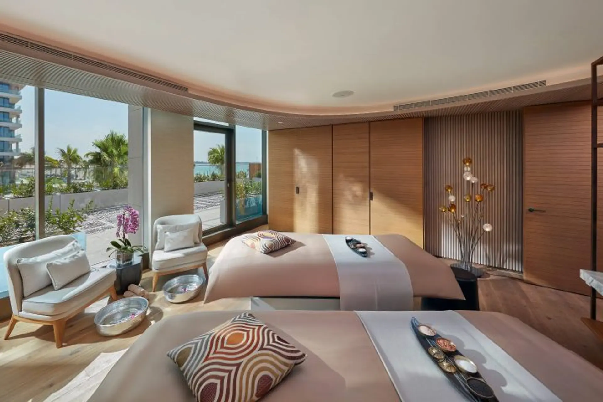 Hotels News - Mandarin Oriental opens elegant beachfront hotel in Dubai