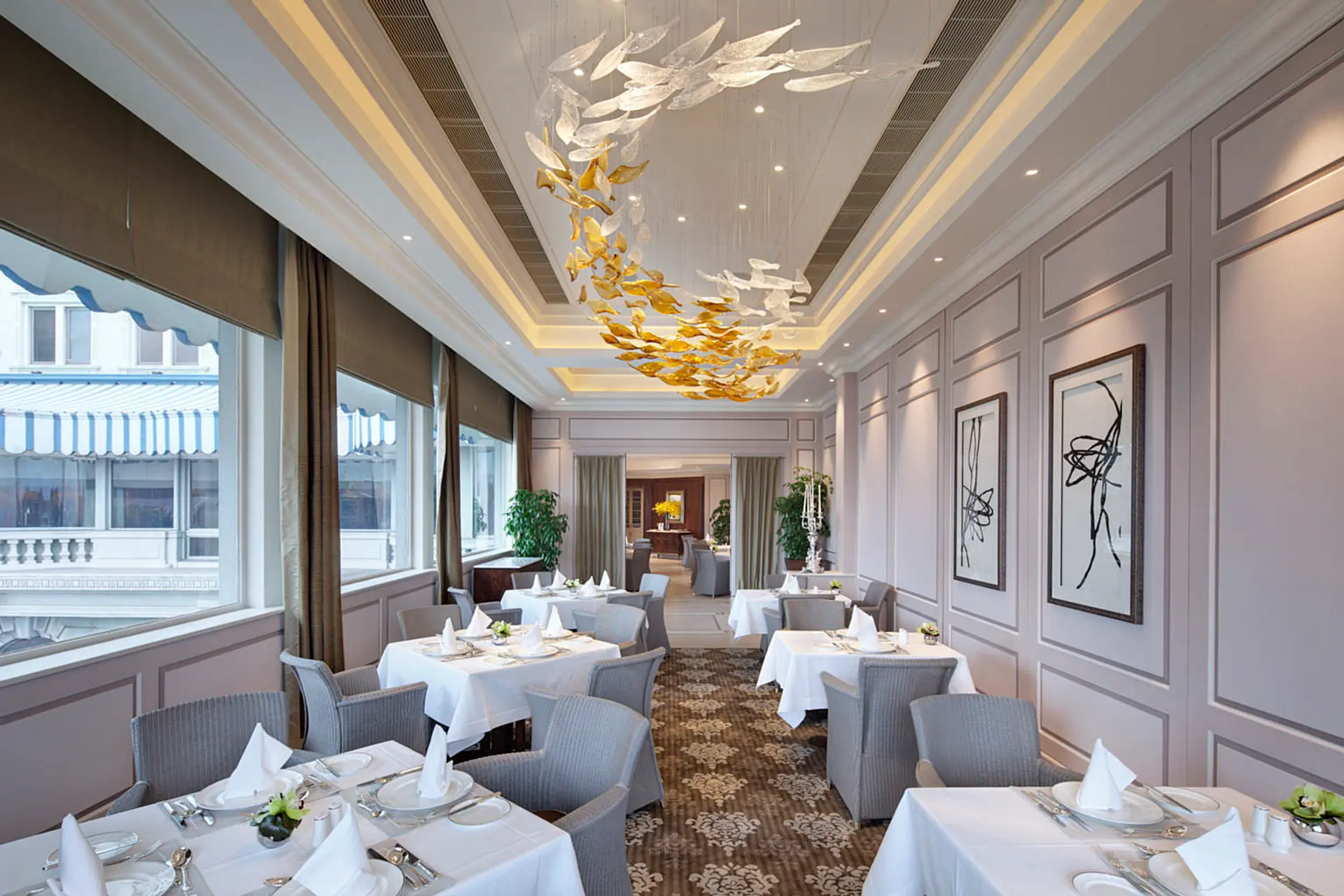 Hotel review Restaurants & Bars' - The Peninsula Hong Kong - 3