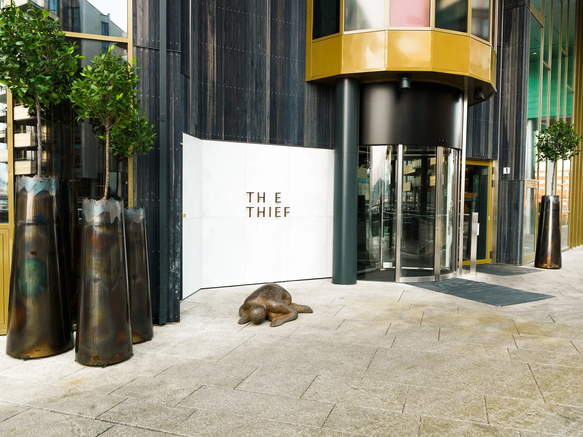 Hotel review Location' - The Thief - 1
