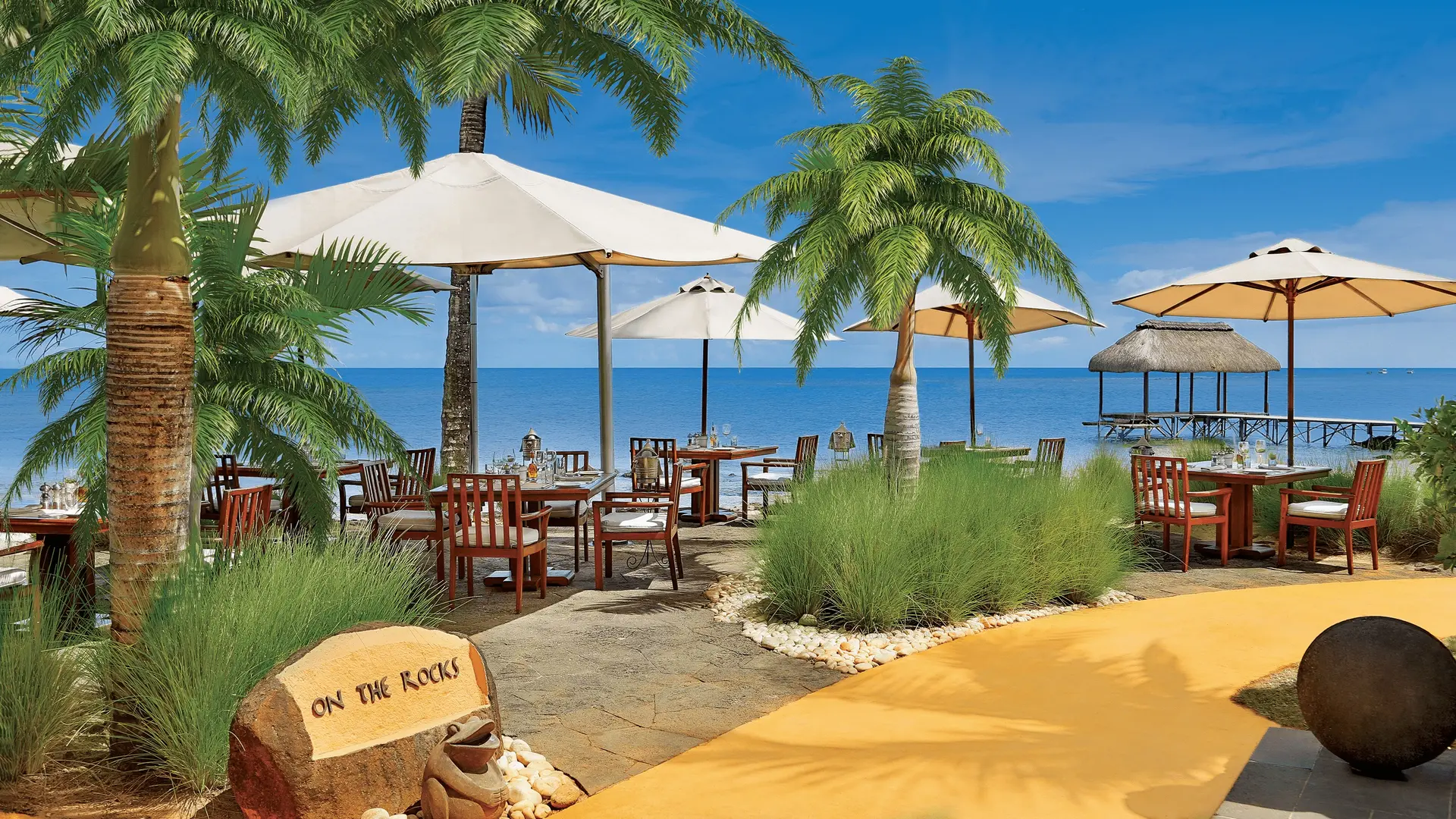 Hotel review Restaurants & Bars' - The Oberoi Mauritius - 2