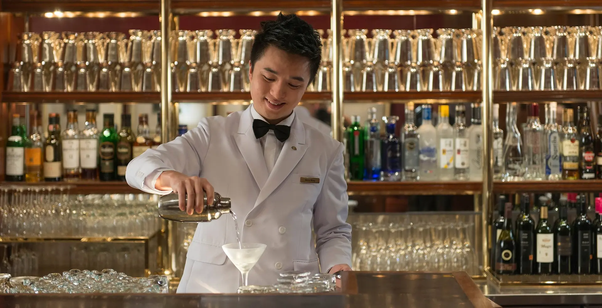 Hotel review Restaurants & Bars' - Mandarin Oriental Hong Kong - 3