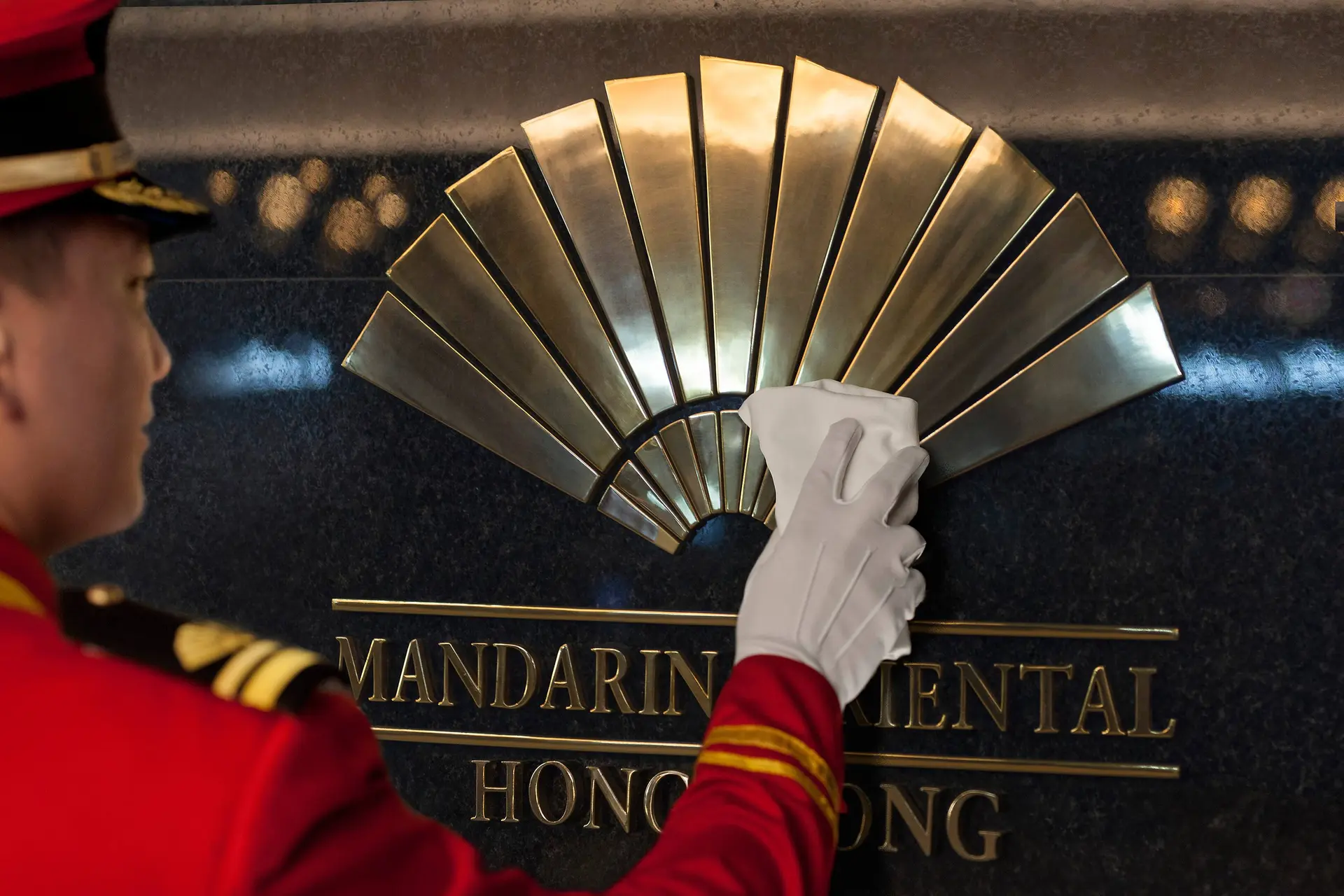 Hotel review Sustainability' - Mandarin Oriental Hong Kong - 0