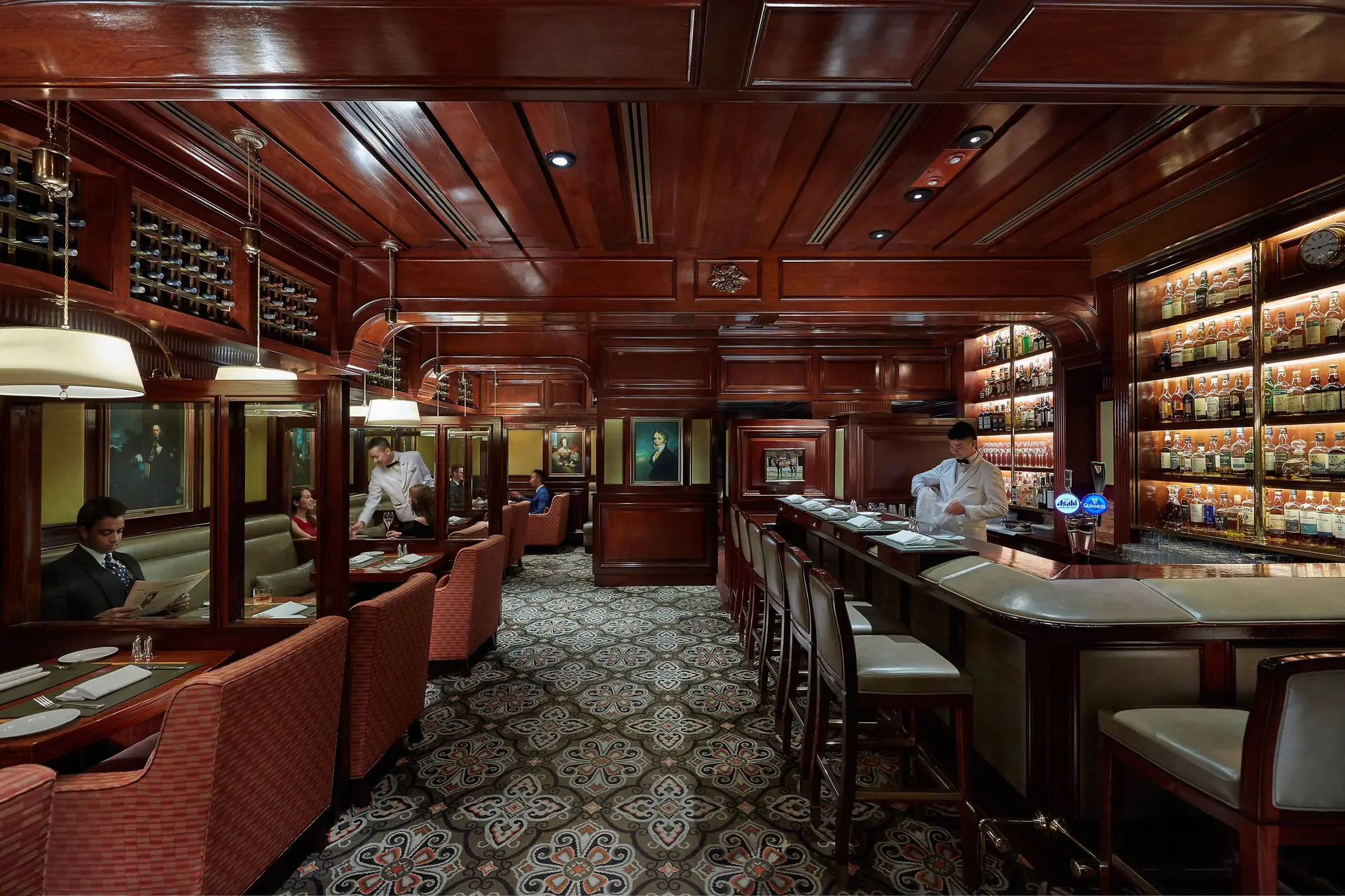 Hotel review Restaurants & Bars' - Mandarin Oriental Hong Kong - 4