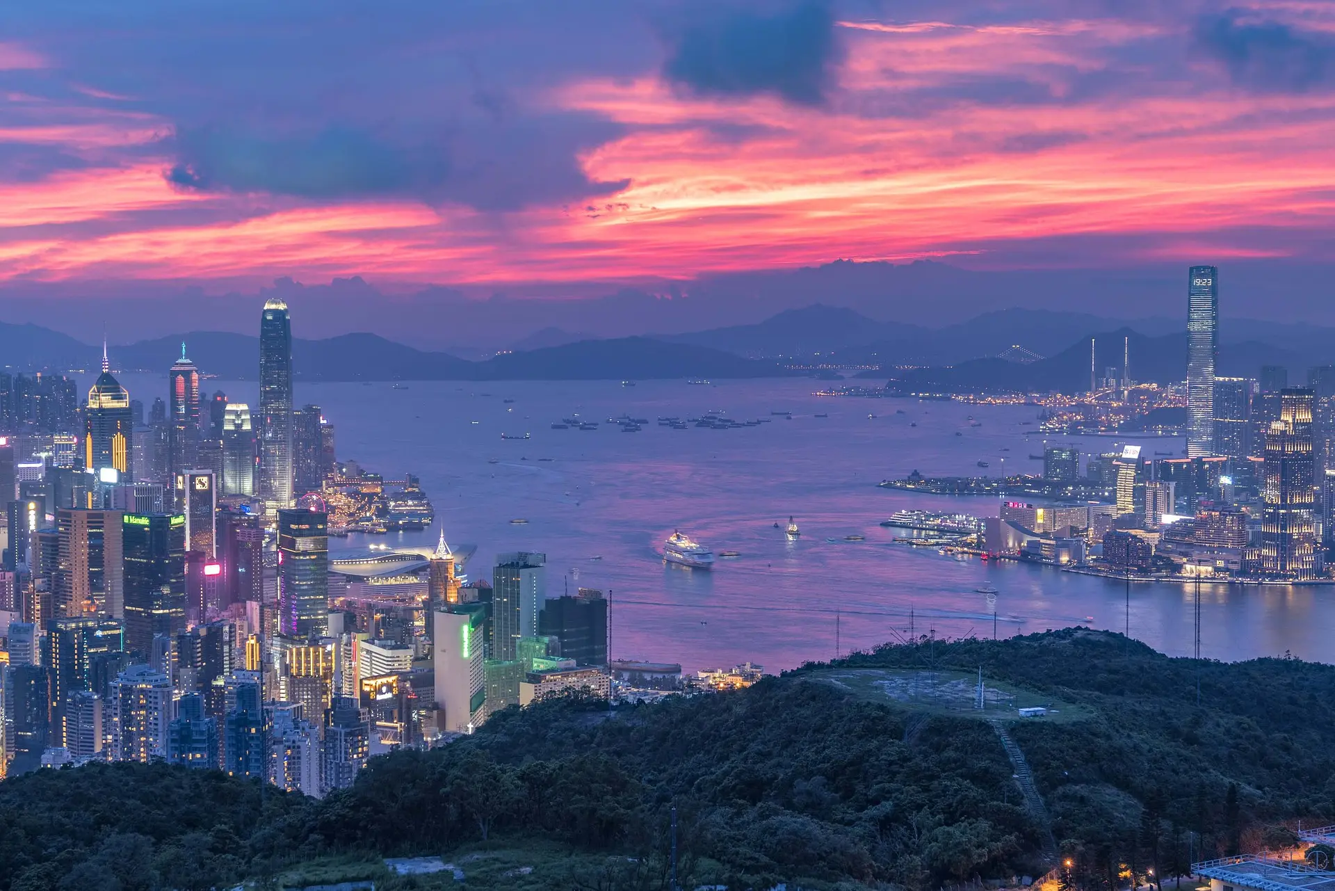 Hotel review Location' - Mandarin Oriental Hong Kong - 2
