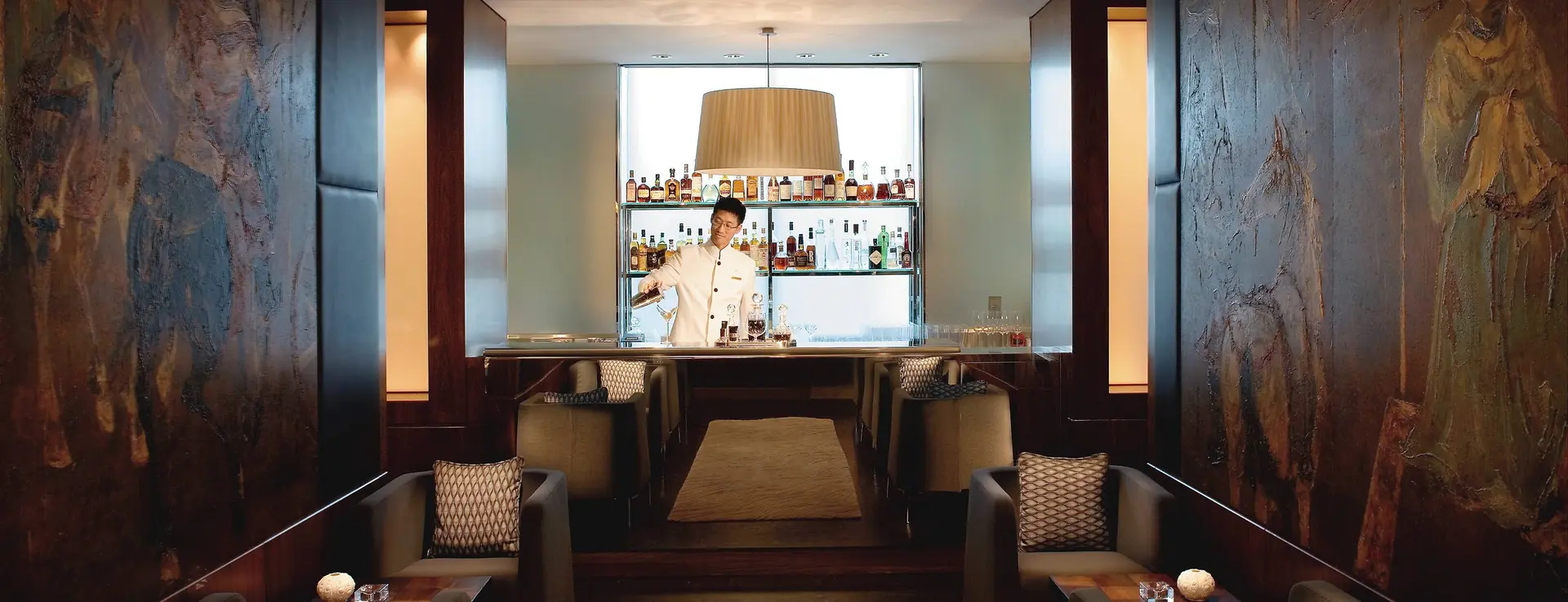 Hotel review Restaurants & Bars' - Mandarin Oriental Hong Kong - 5