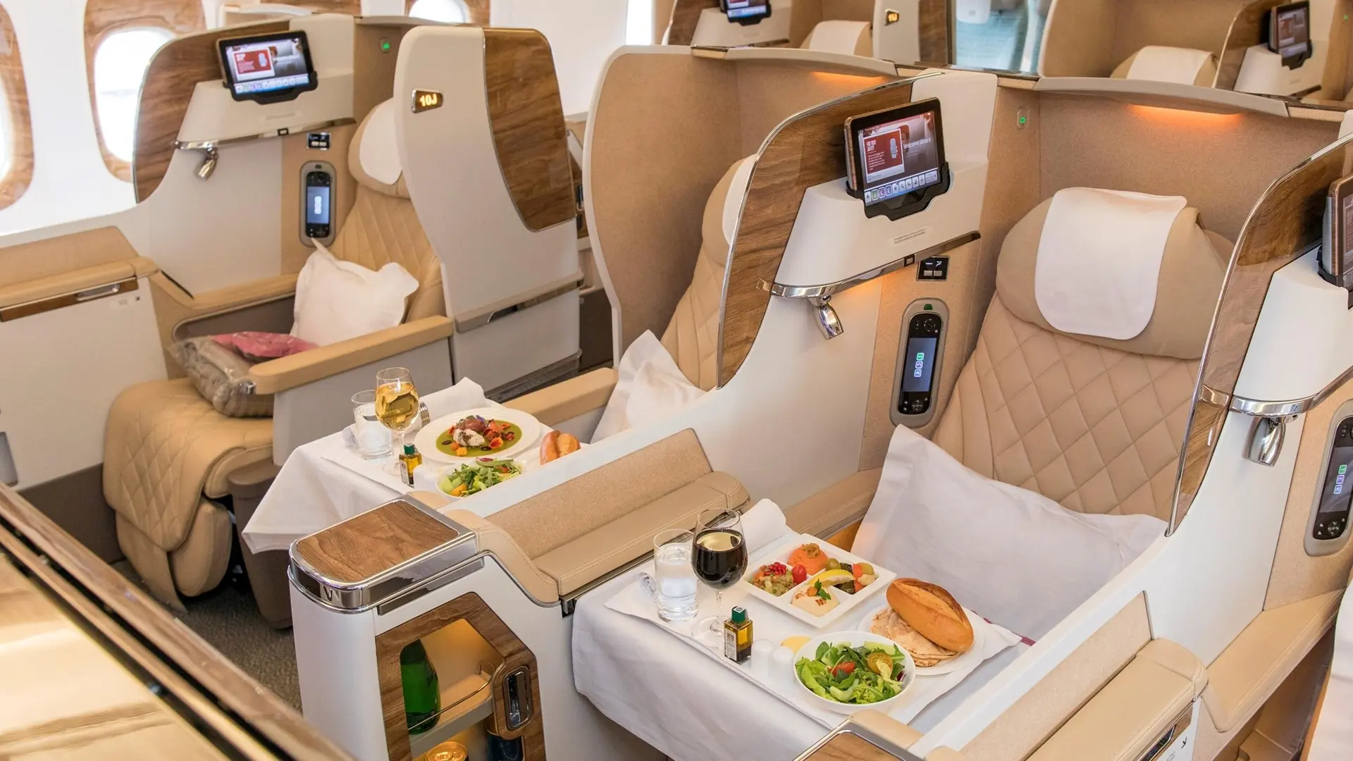 Airline review Cuisine - Emirates - 3