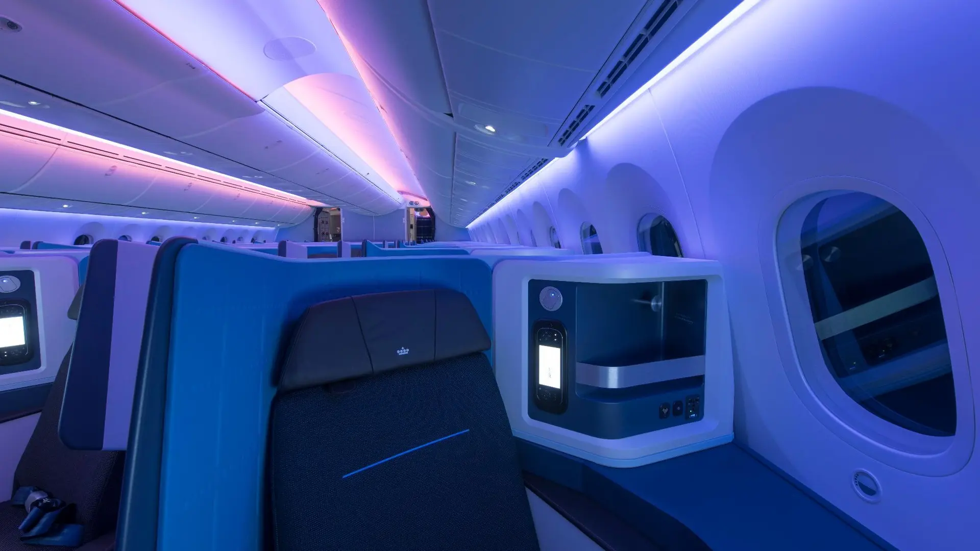 Airline review Cabin & Seat - KLM - 1