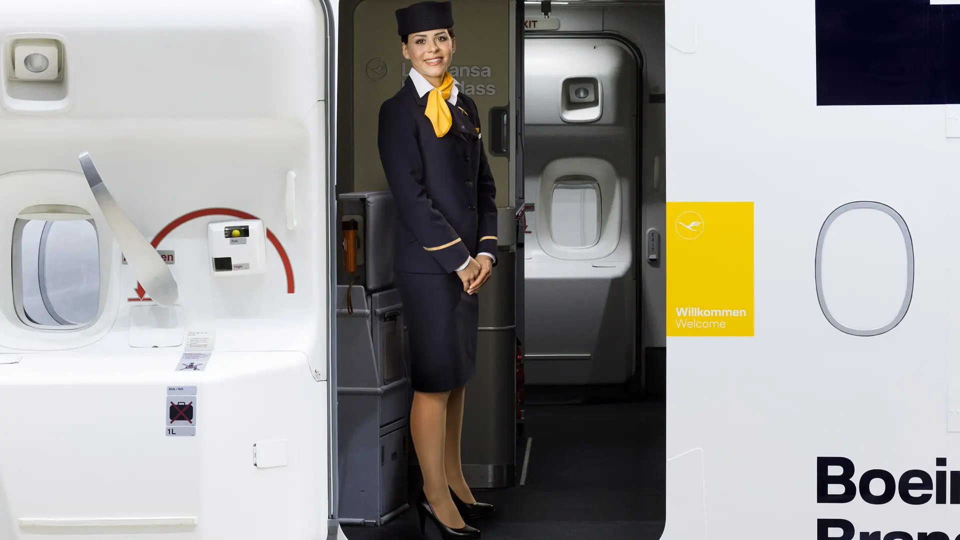 Airline review Service - Lufthansa - 0