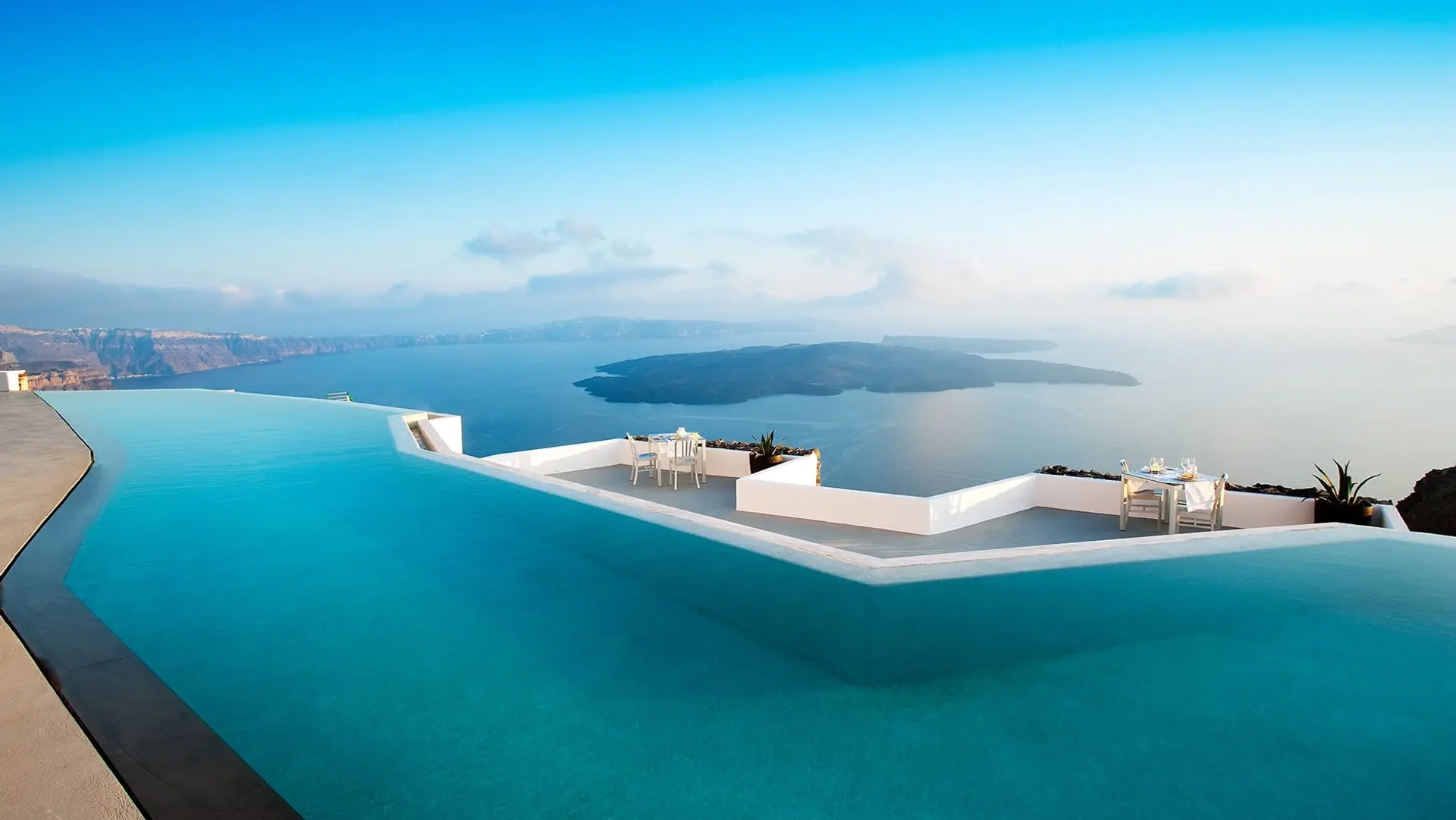 Hotels Toplists - The Best Infinity Swimming Pools